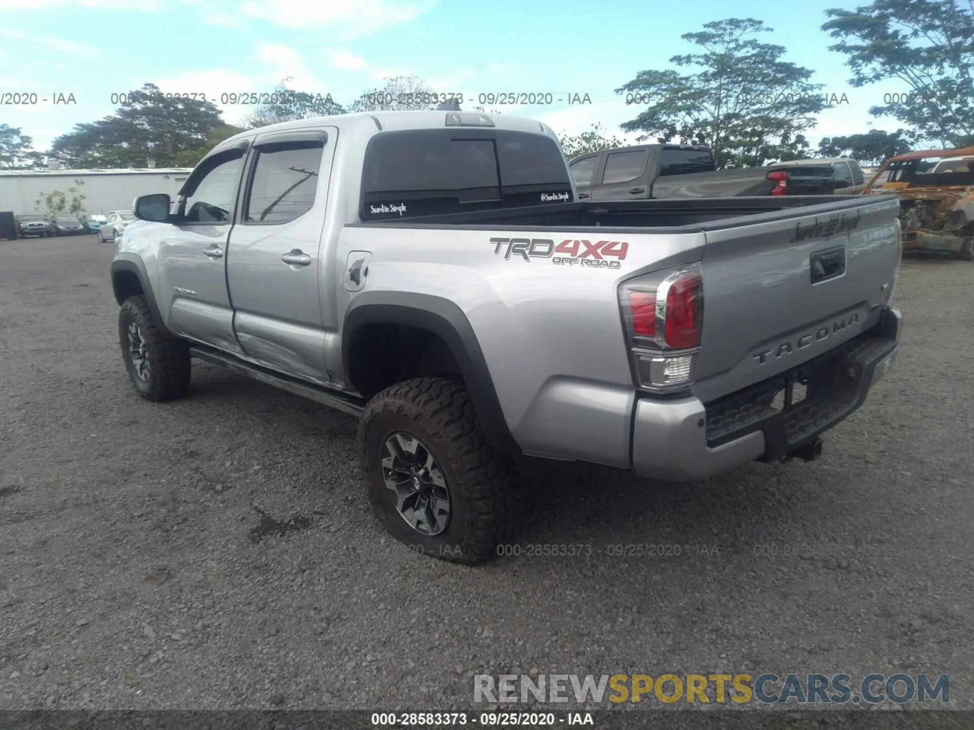 3 fotografías del automóvil dañado 3TMCZ5AN7LM324316 TOYOTA TACOMA 4WD 2020