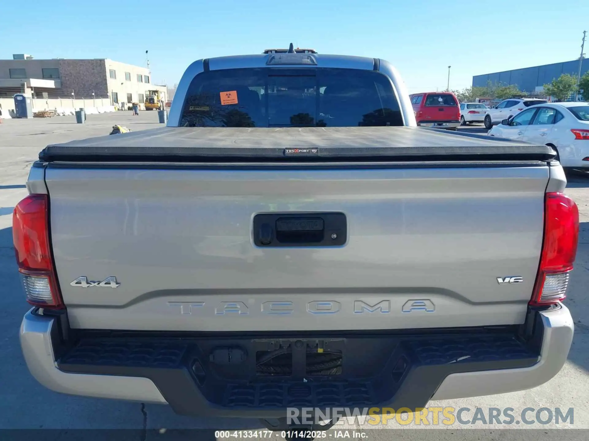 16 fotografías del automóvil dañado 3TMCZ5AN7LM329029 TOYOTA TACOMA 4WD 2020