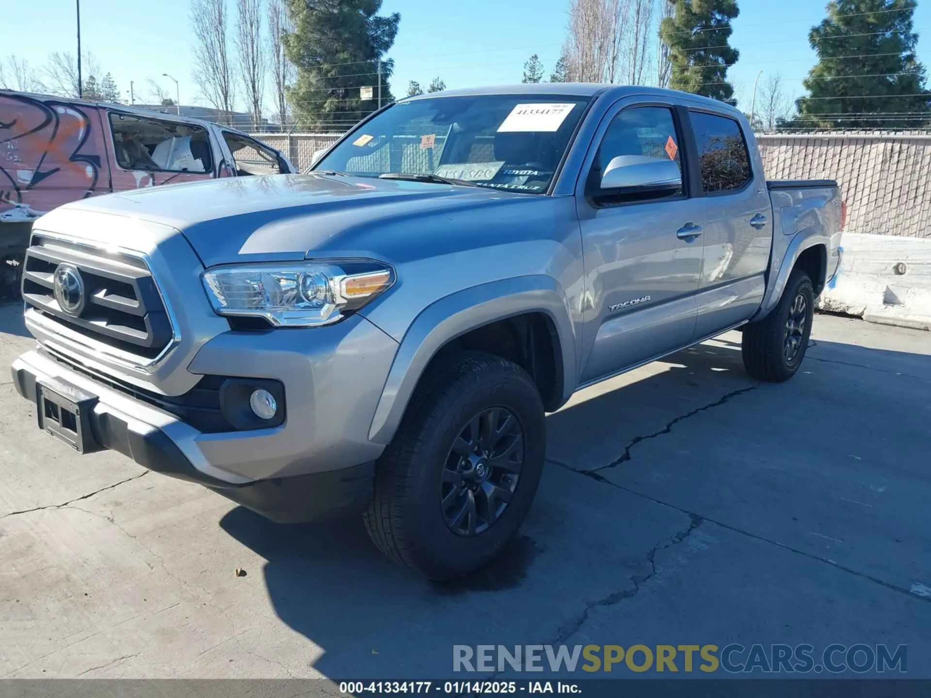 2 fotografías del automóvil dañado 3TMCZ5AN7LM329029 TOYOTA TACOMA 4WD 2020