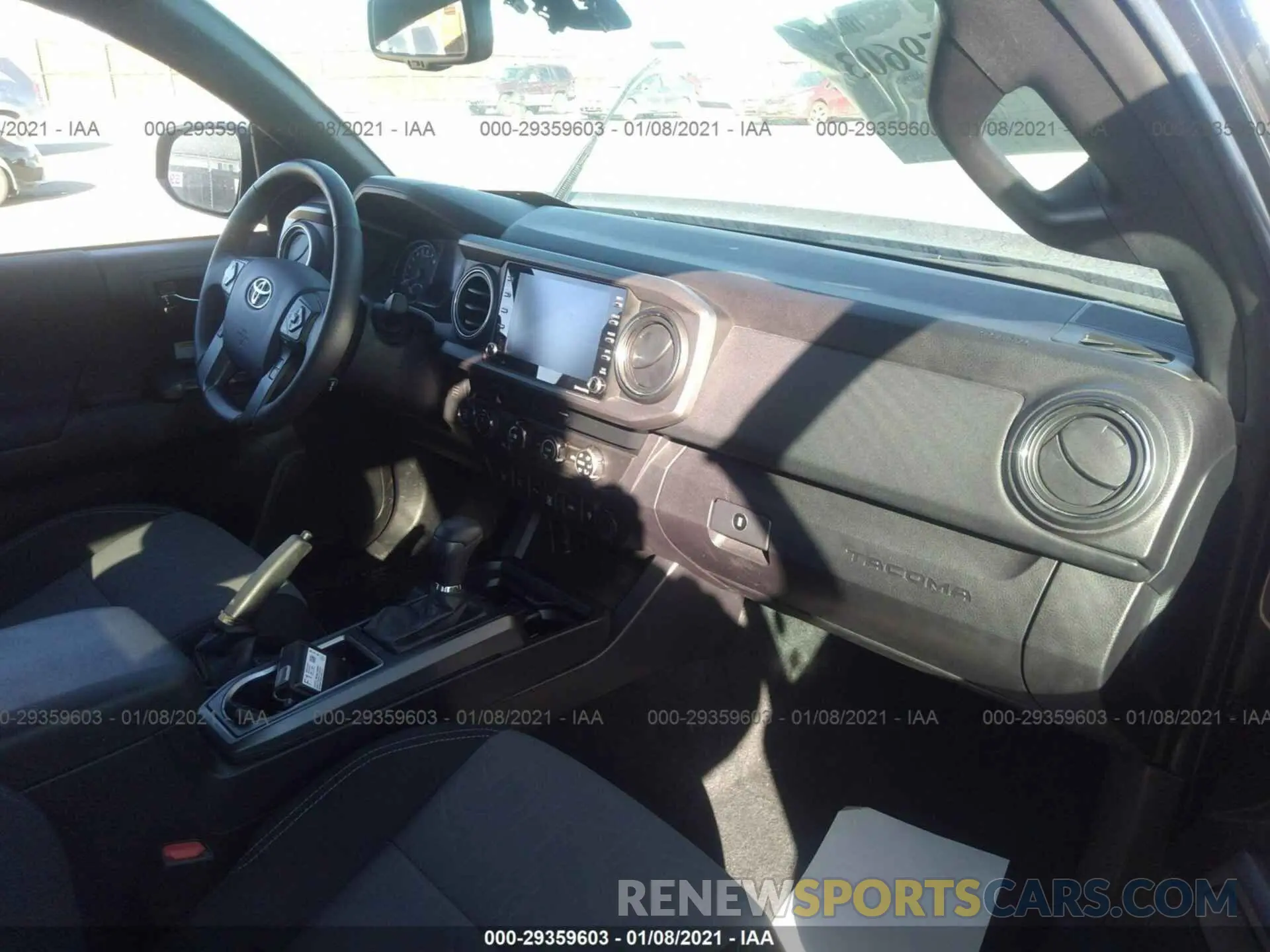5 fotografías del automóvil dañado 3TMCZ5AN9LM321837 TOYOTA TACOMA 4WD 2020