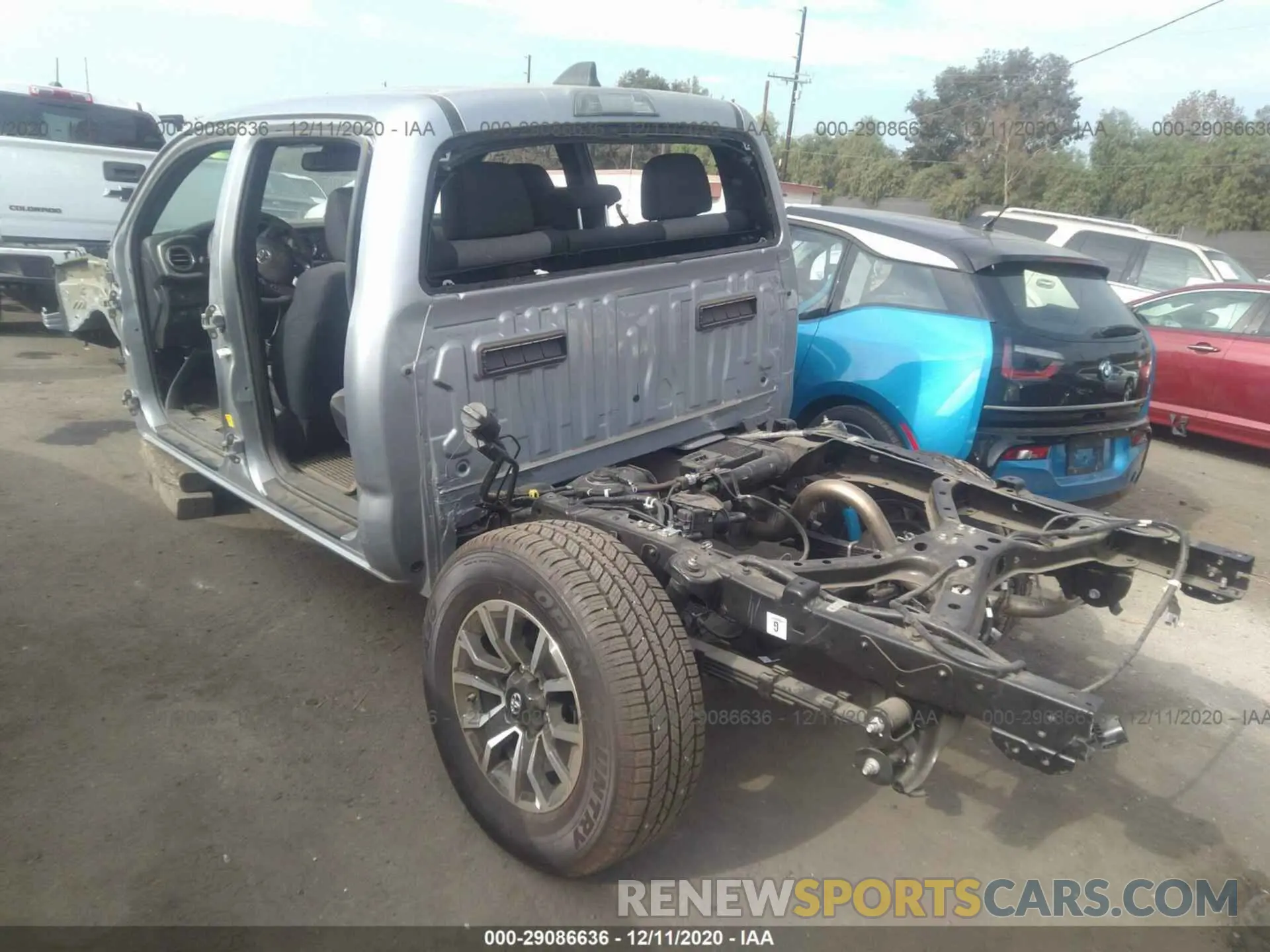 3 fotografías del automóvil dañado 3TMCZ5ANXLM296656 TOYOTA TACOMA 4WD 2020