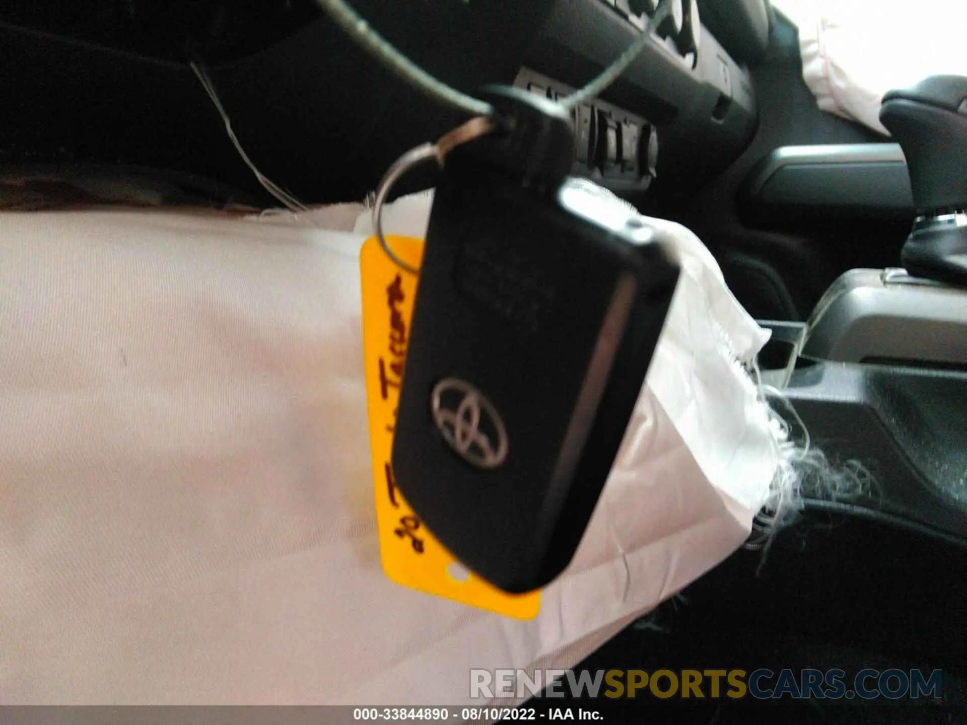 11 fotografías del automóvil dañado 3TMCZ5ANXLM321569 TOYOTA TACOMA 4WD 2020
