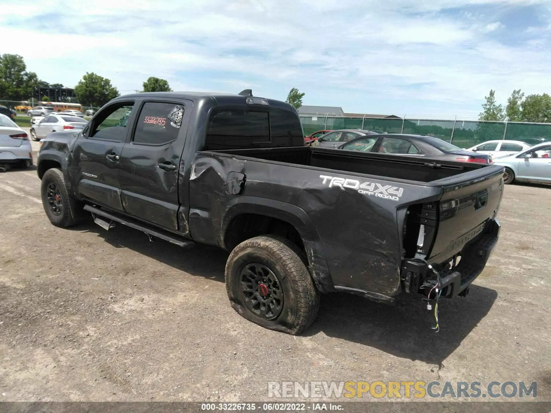 3 fotografías del automóvil dañado 3TMDZ5BN1LM088183 TOYOTA TACOMA 4WD 2020