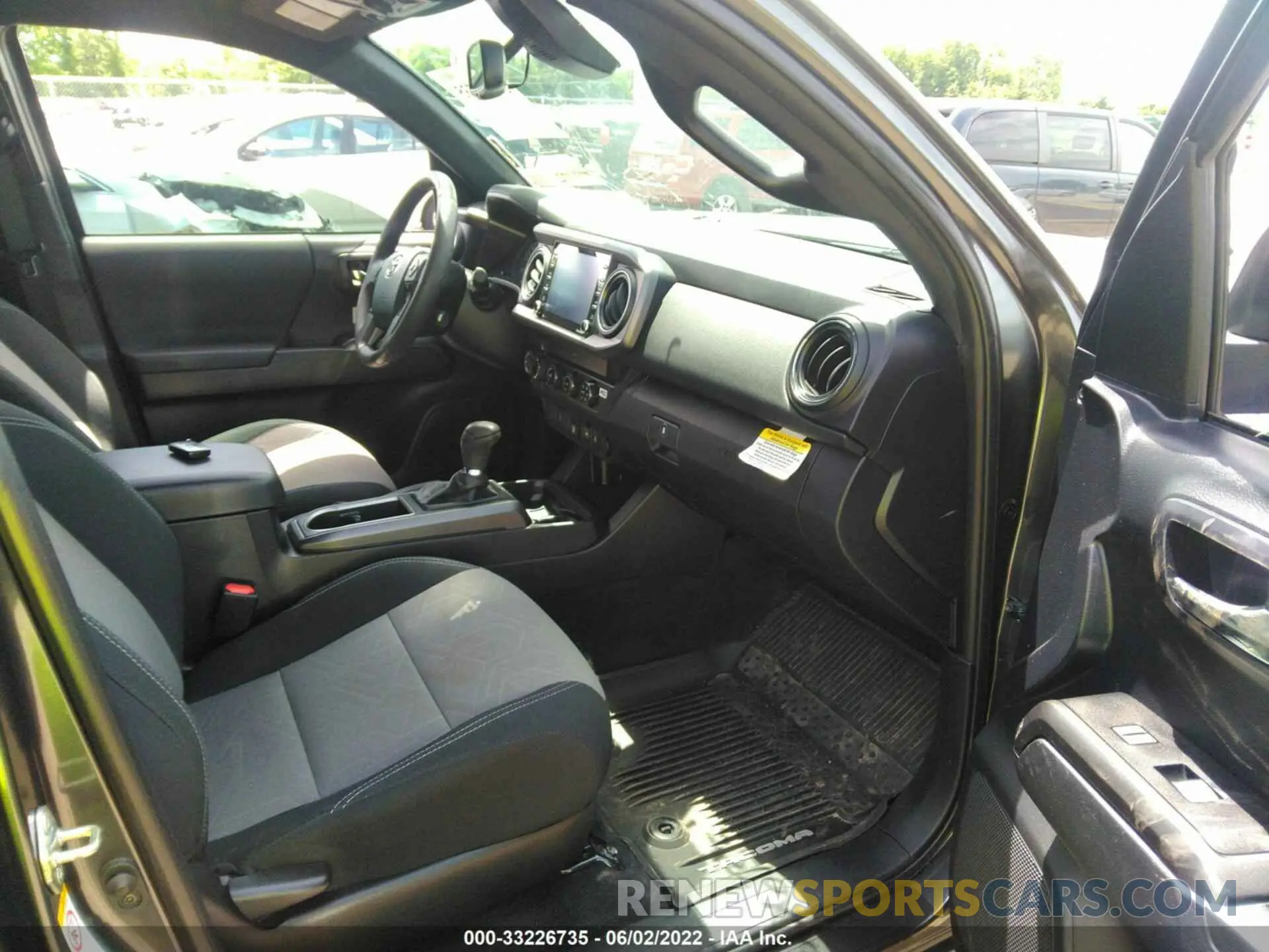 5 fotografías del automóvil dañado 3TMDZ5BN1LM088183 TOYOTA TACOMA 4WD 2020