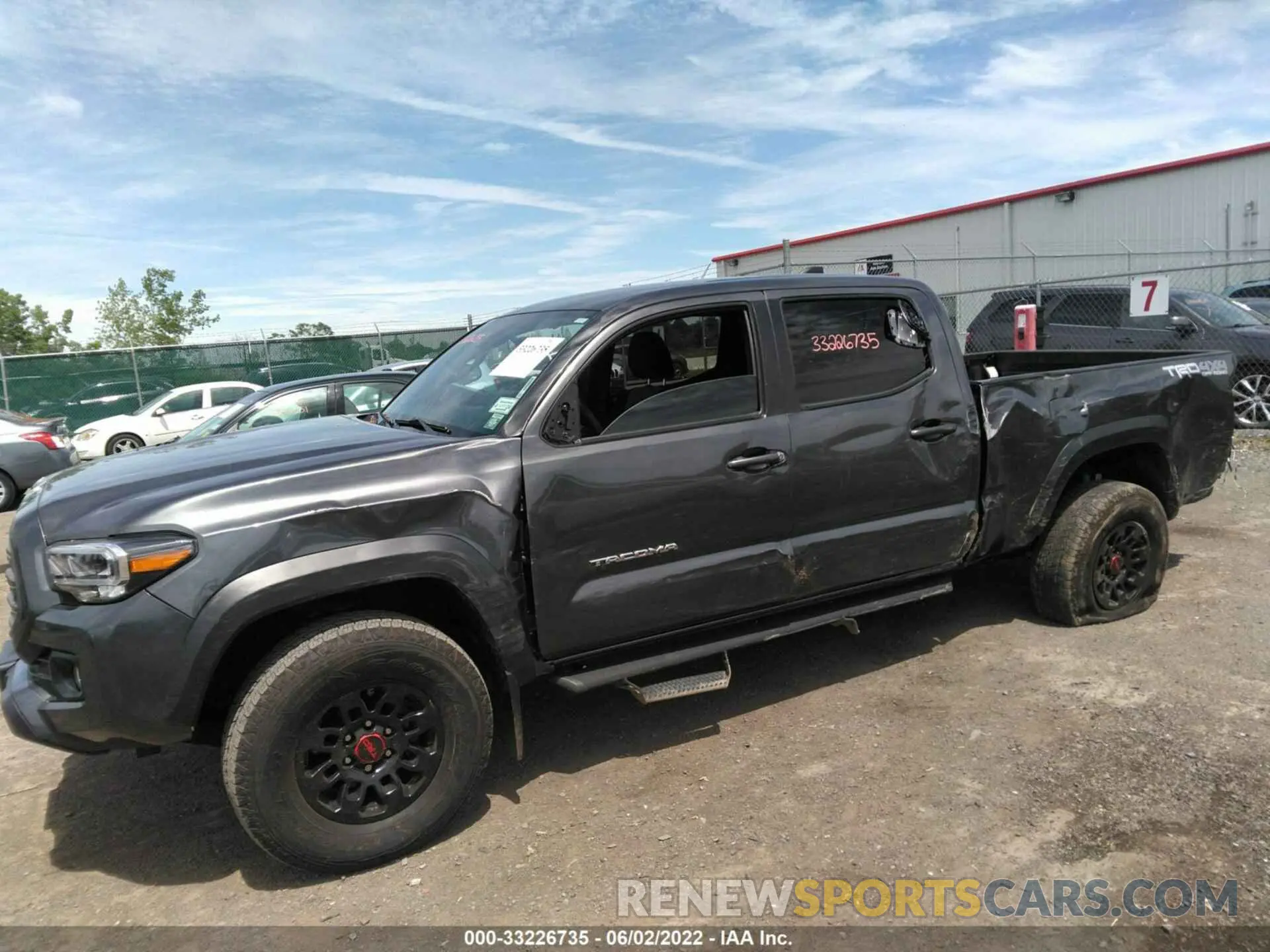6 fotografías del automóvil dañado 3TMDZ5BN1LM088183 TOYOTA TACOMA 4WD 2020