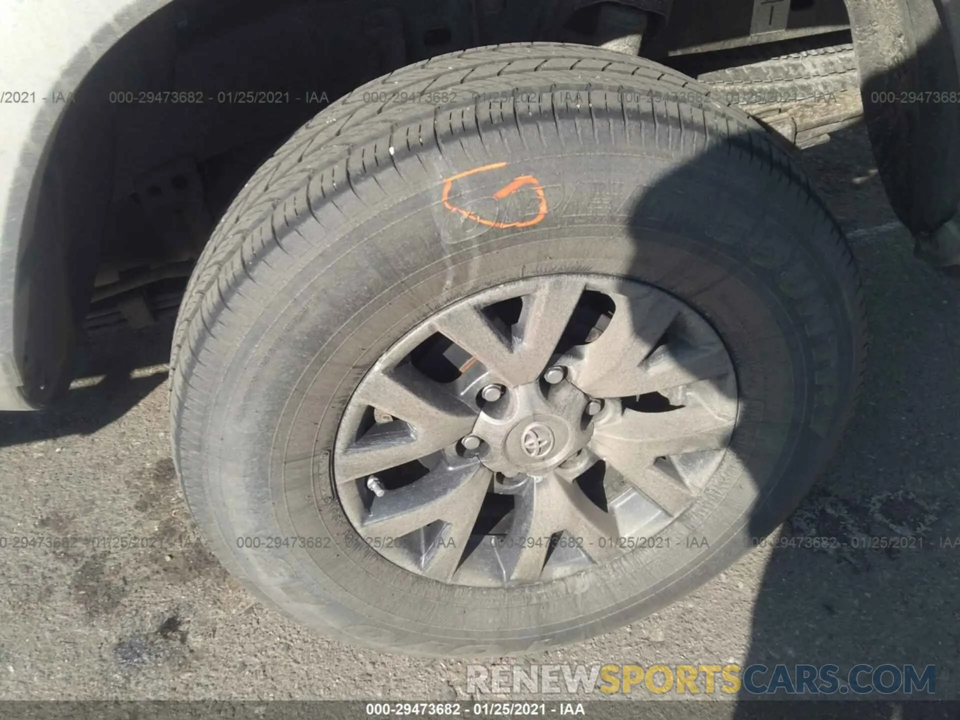 13 fotografías del automóvil dañado 3TMDZ5BN2LM082960 TOYOTA TACOMA 4WD 2020