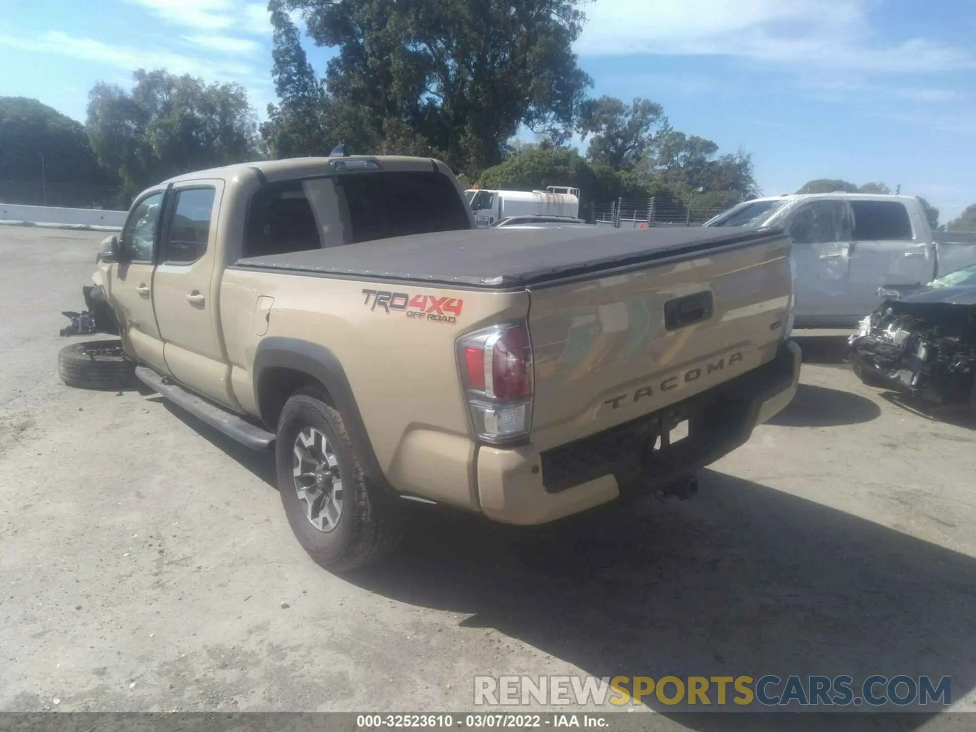 3 fotografías del automóvil dañado 3TMDZ5BN2LM089259 TOYOTA TACOMA 4WD 2020
