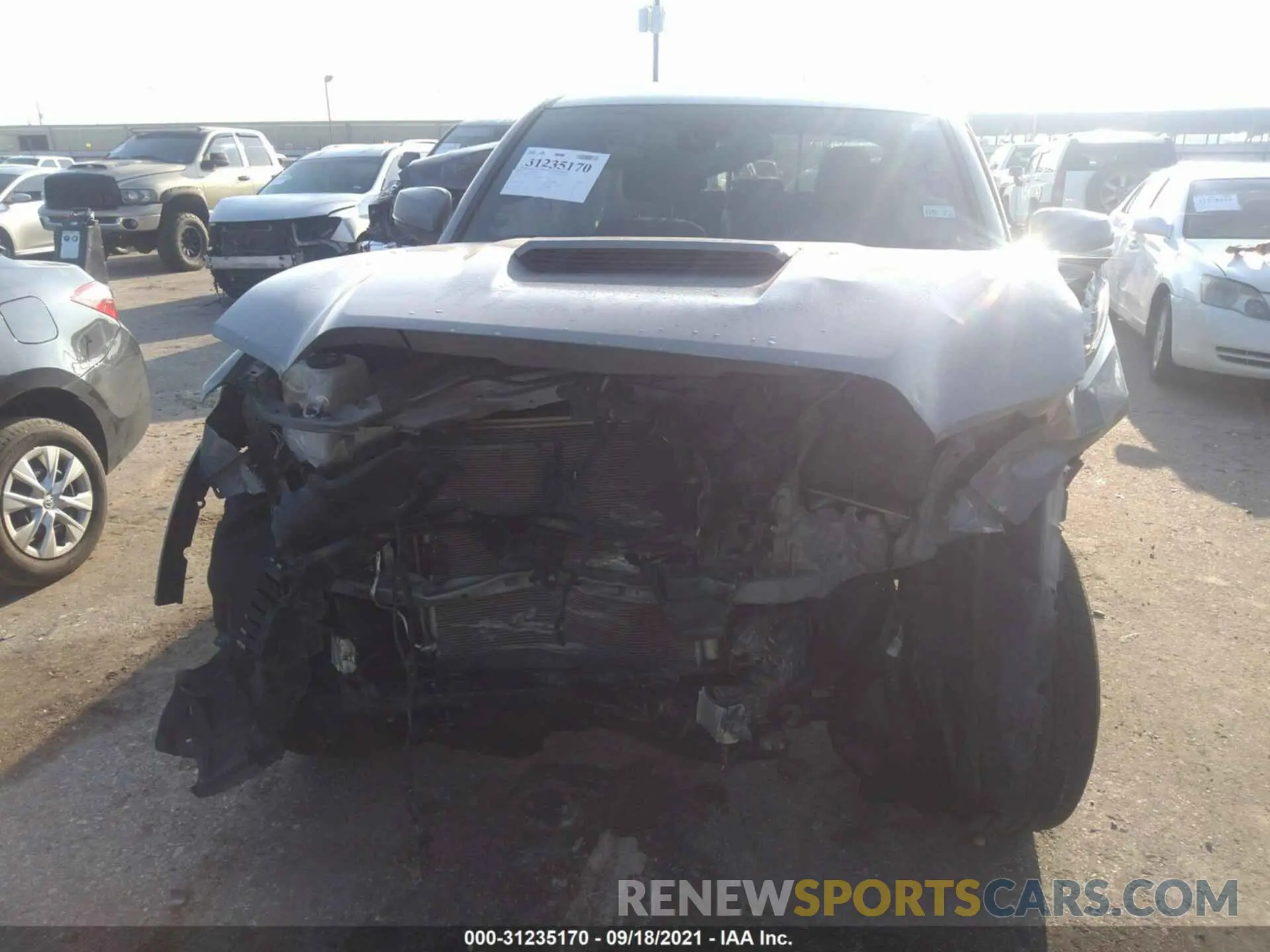 6 fotografías del automóvil dañado 5TFCZ5AN9LX234921 TOYOTA TACOMA 4WD 2020