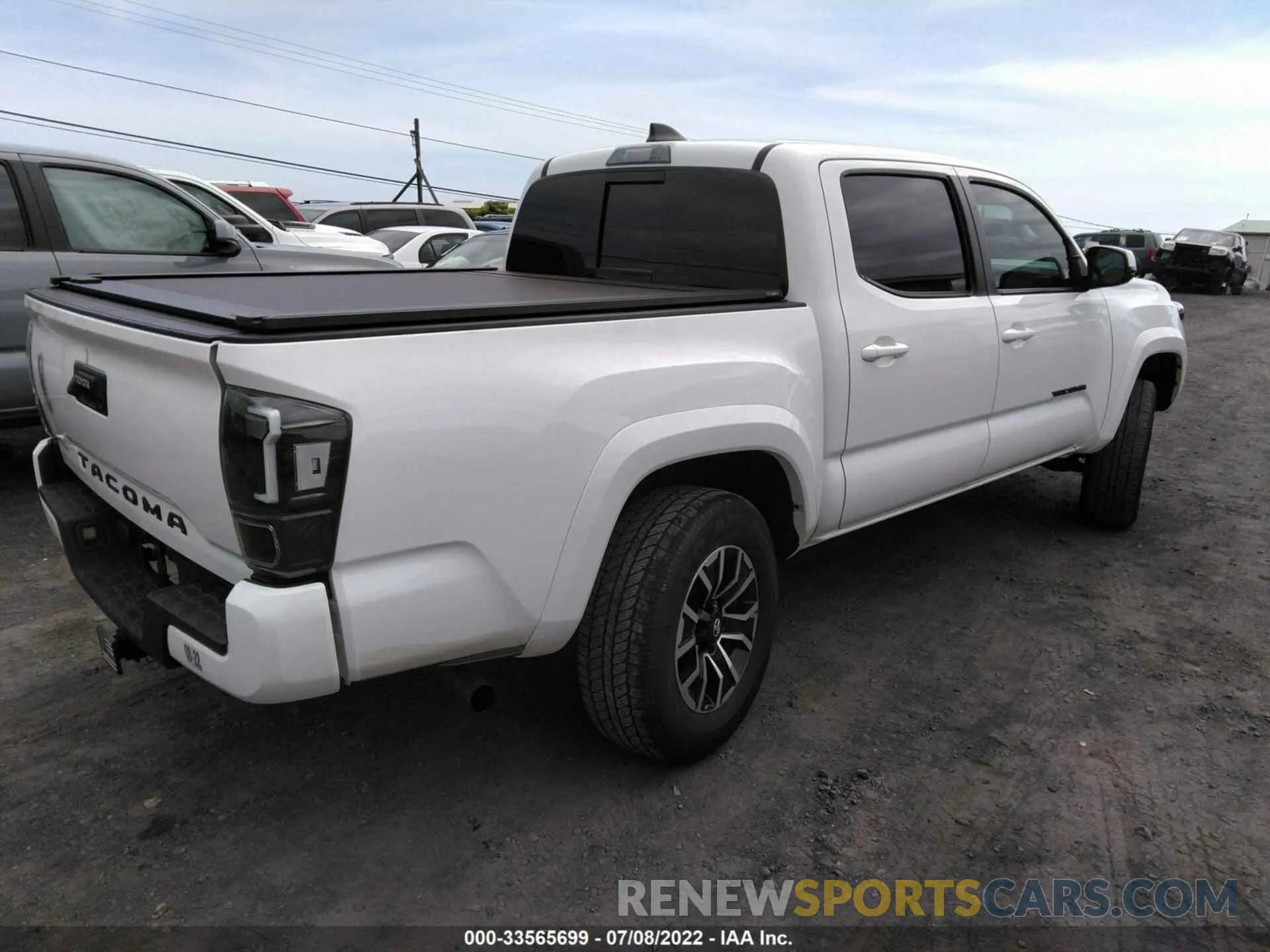 4 fotografías del automóvil dañado 5TFCZ5AN9LX236409 TOYOTA TACOMA 4WD 2020