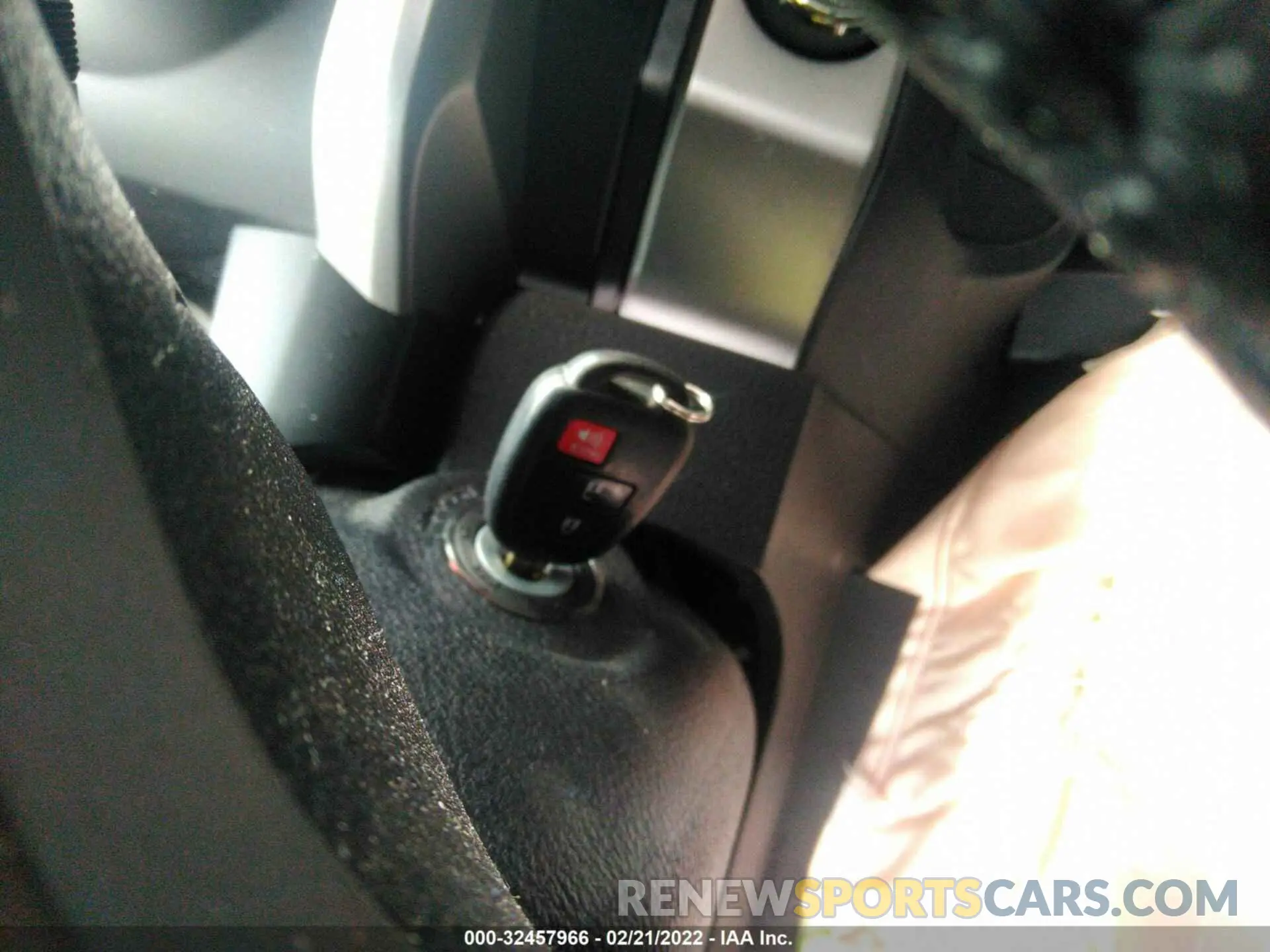 11 fotografías del automóvil dañado 5TFSZ5AN2LX225165 TOYOTA TACOMA 4WD 2020