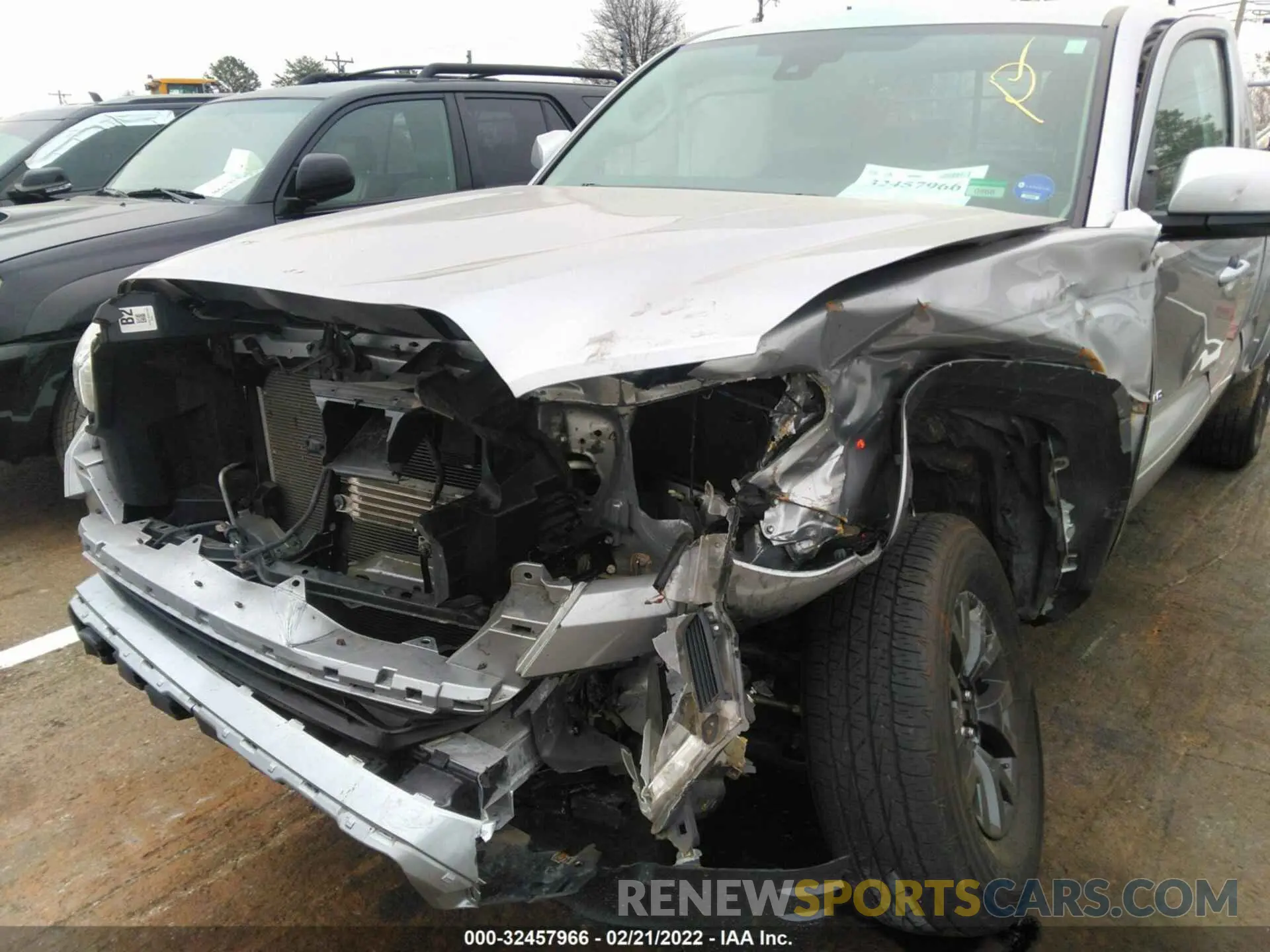6 fotografías del automóvil dañado 5TFSZ5AN2LX225165 TOYOTA TACOMA 4WD 2020