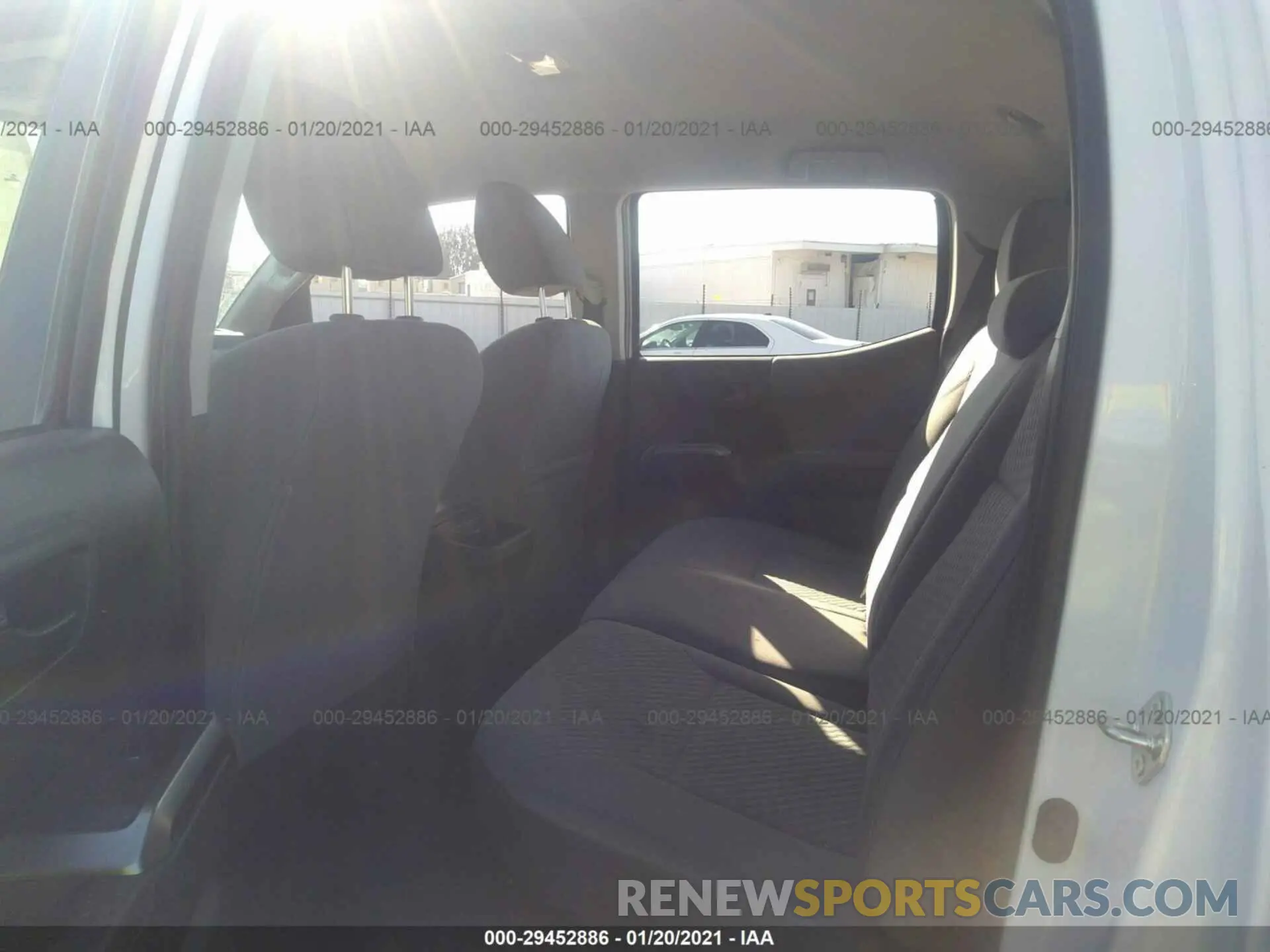 8 fotografías del automóvil dañado 3TMCZ5AN0MM384942 TOYOTA TACOMA 4WD 2021