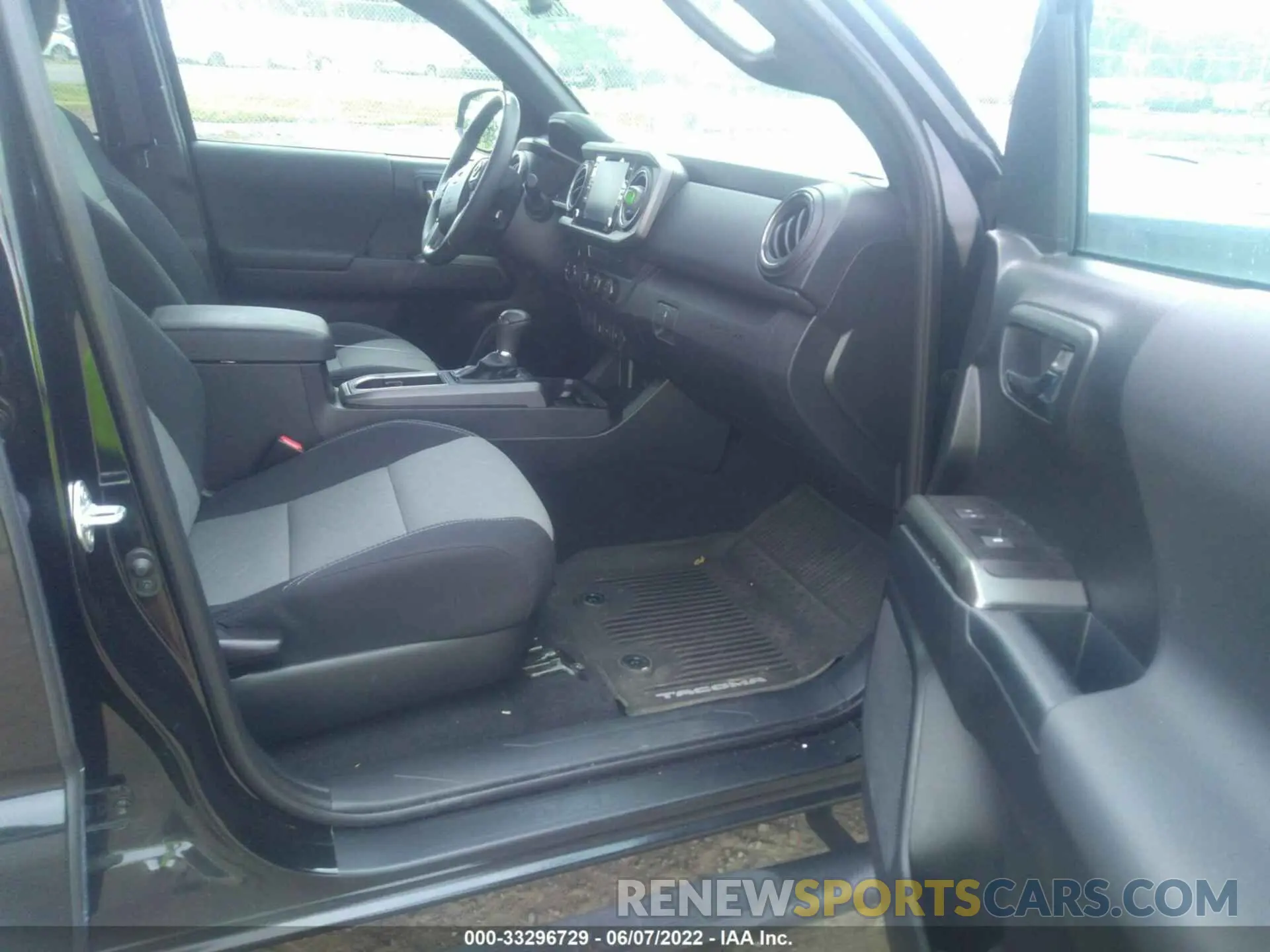 5 fotografías del automóvil dañado 3TMCZ5AN0MM394399 TOYOTA TACOMA 4WD 2021