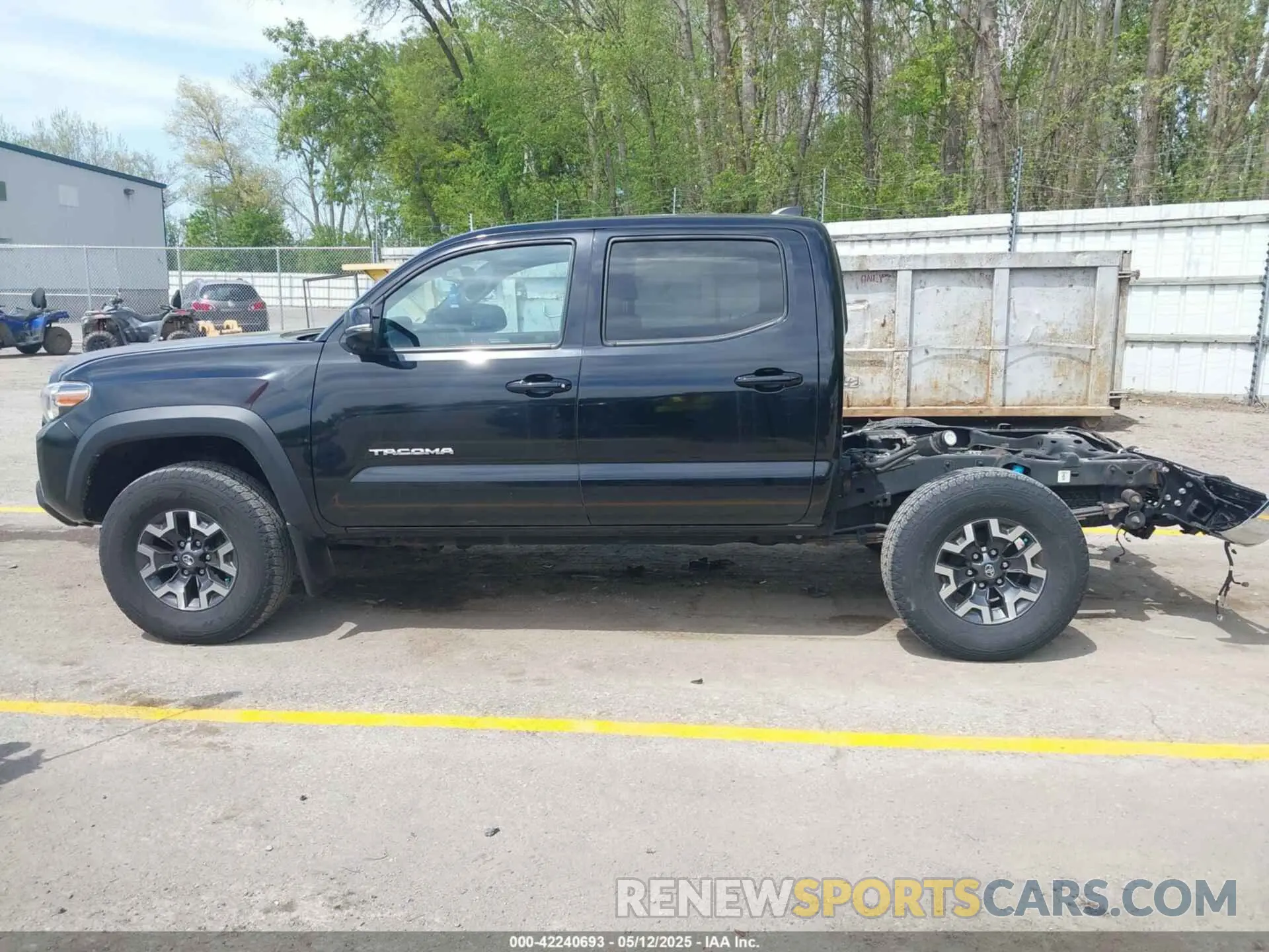 15 fotografías del automóvil dañado 3TMCZ5AN0MM417261 TOYOTA TACOMA 4WD 2021
