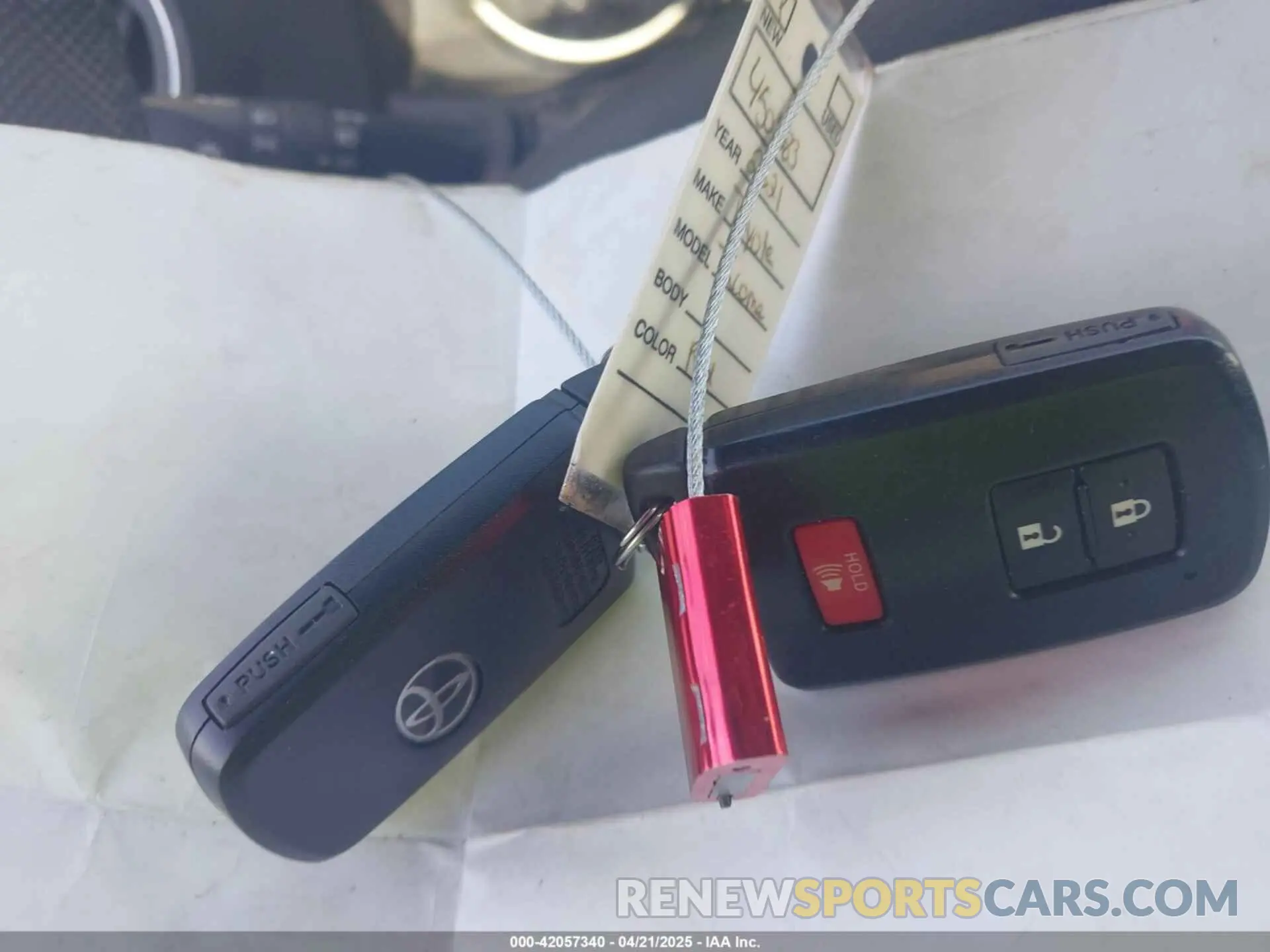 11 fotografías del automóvil dañado 3TMCZ5AN0MM450583 TOYOTA TACOMA 4WD 2021