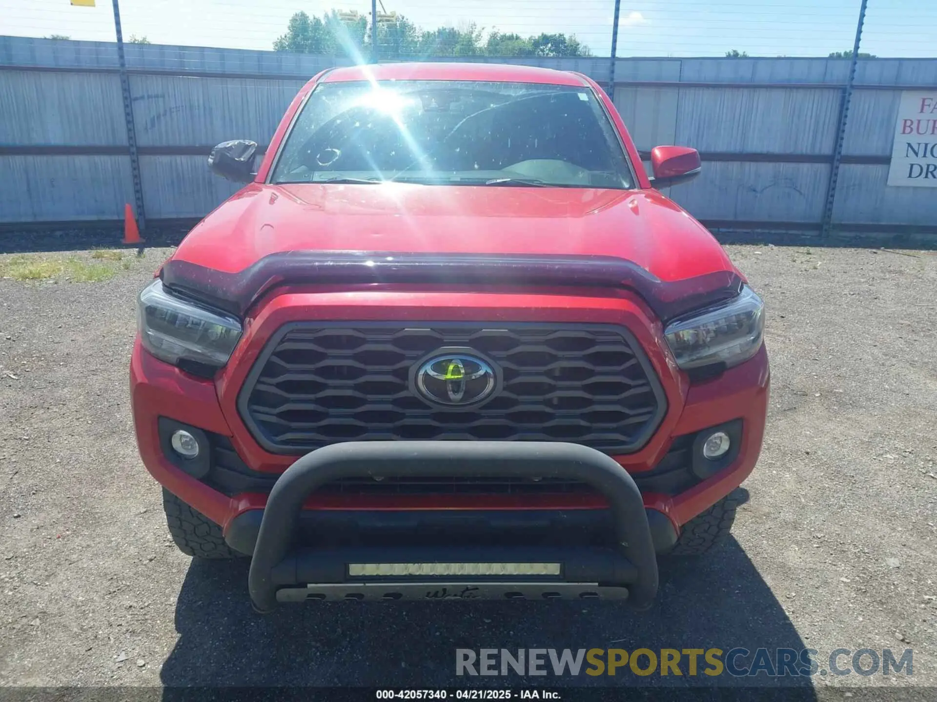 12 fotografías del automóvil dañado 3TMCZ5AN0MM450583 TOYOTA TACOMA 4WD 2021