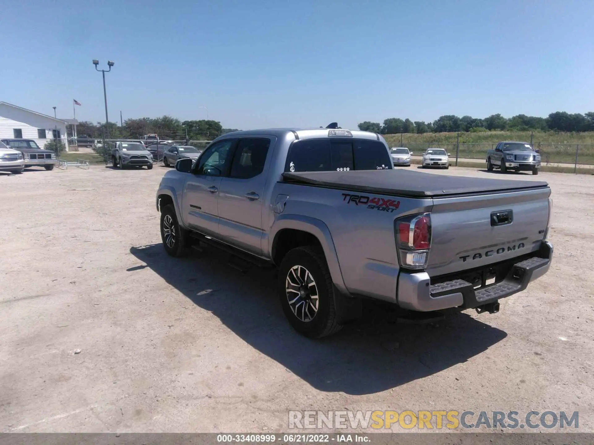 3 fotografías del automóvil dañado 3TMCZ5AN4MM371188 TOYOTA TACOMA 4WD 2021