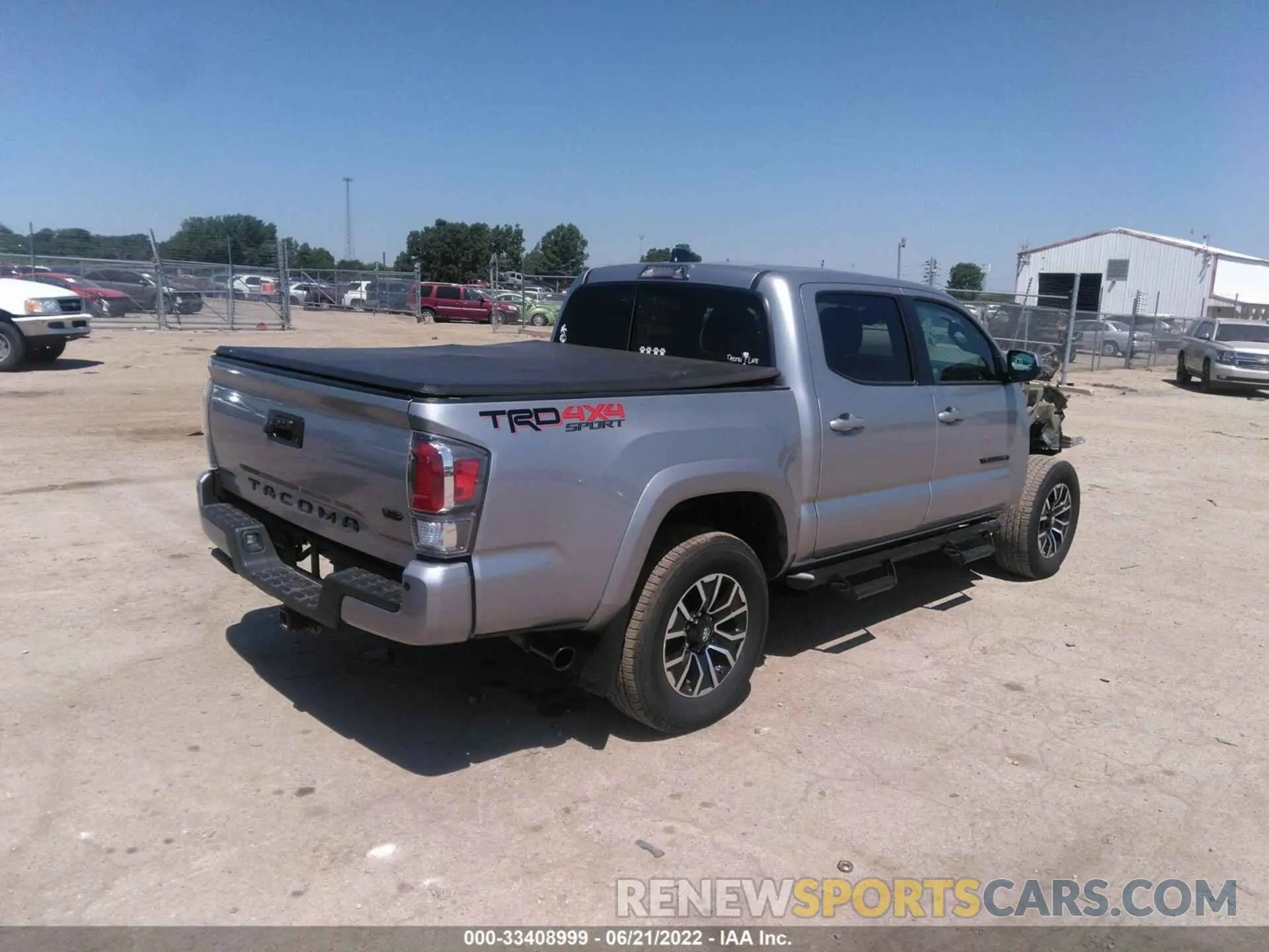 4 fotografías del automóvil dañado 3TMCZ5AN4MM371188 TOYOTA TACOMA 4WD 2021