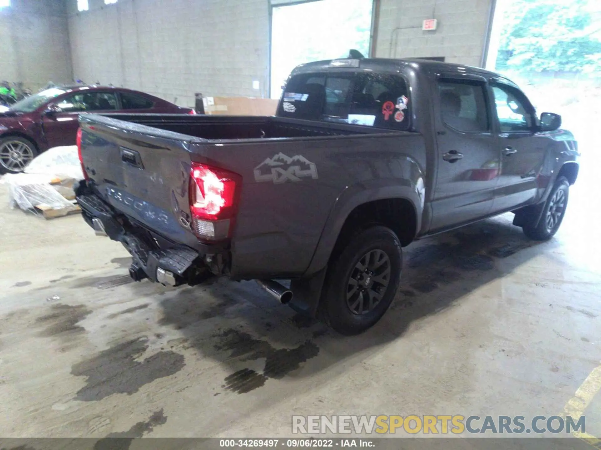 4 fotografías del automóvil dañado 3TMCZ5AN7MM422232 TOYOTA TACOMA 4WD 2021