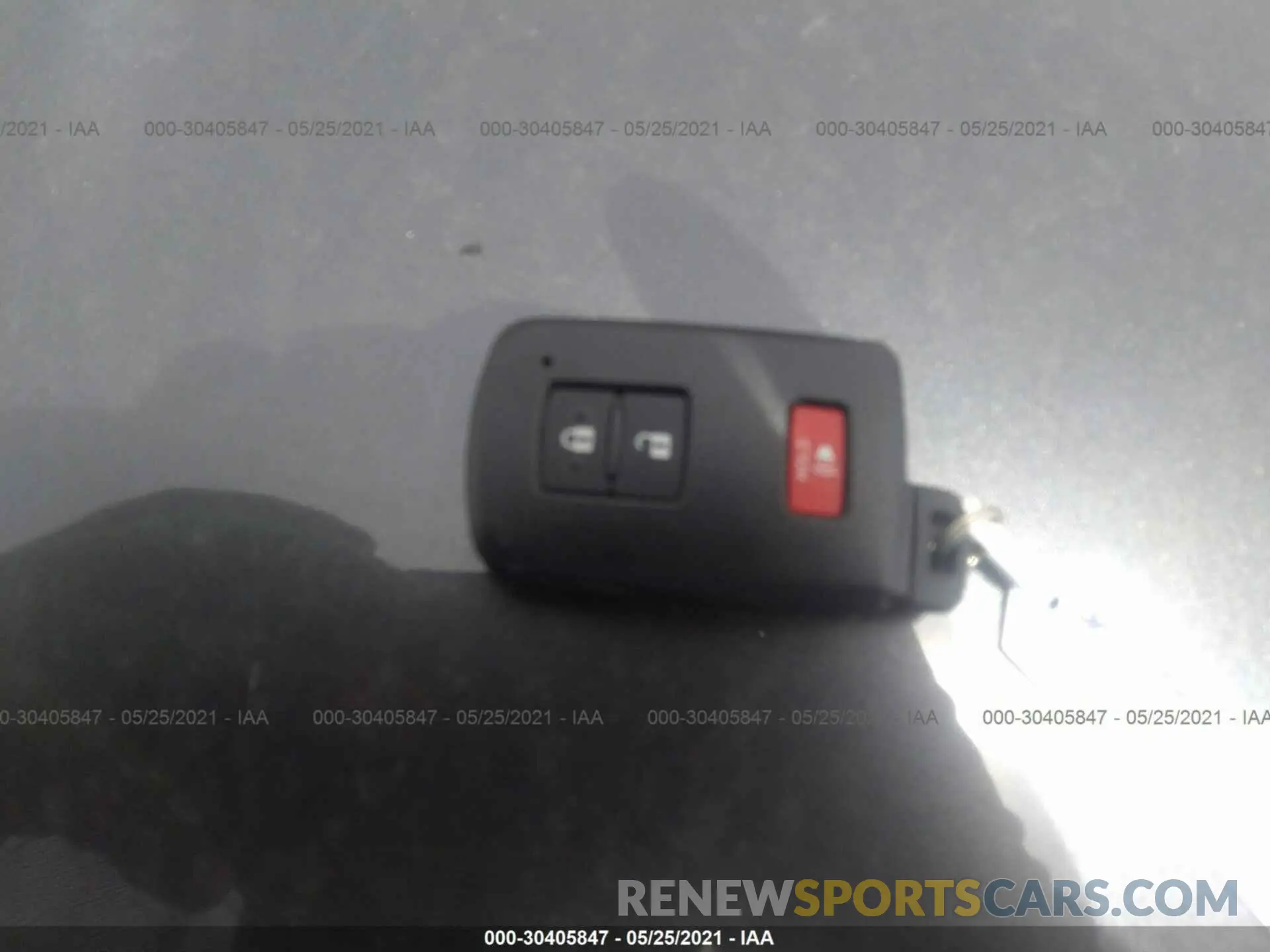 11 fotografías del automóvil dañado 3TMCZ5AN9MM373650 TOYOTA TACOMA 4WD 2021