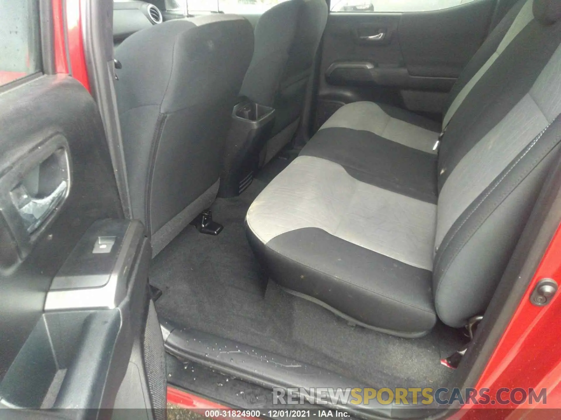 8 fotografías del automóvil dañado 3TMDZ5BN5MM100188 TOYOTA TACOMA 4WD 2021