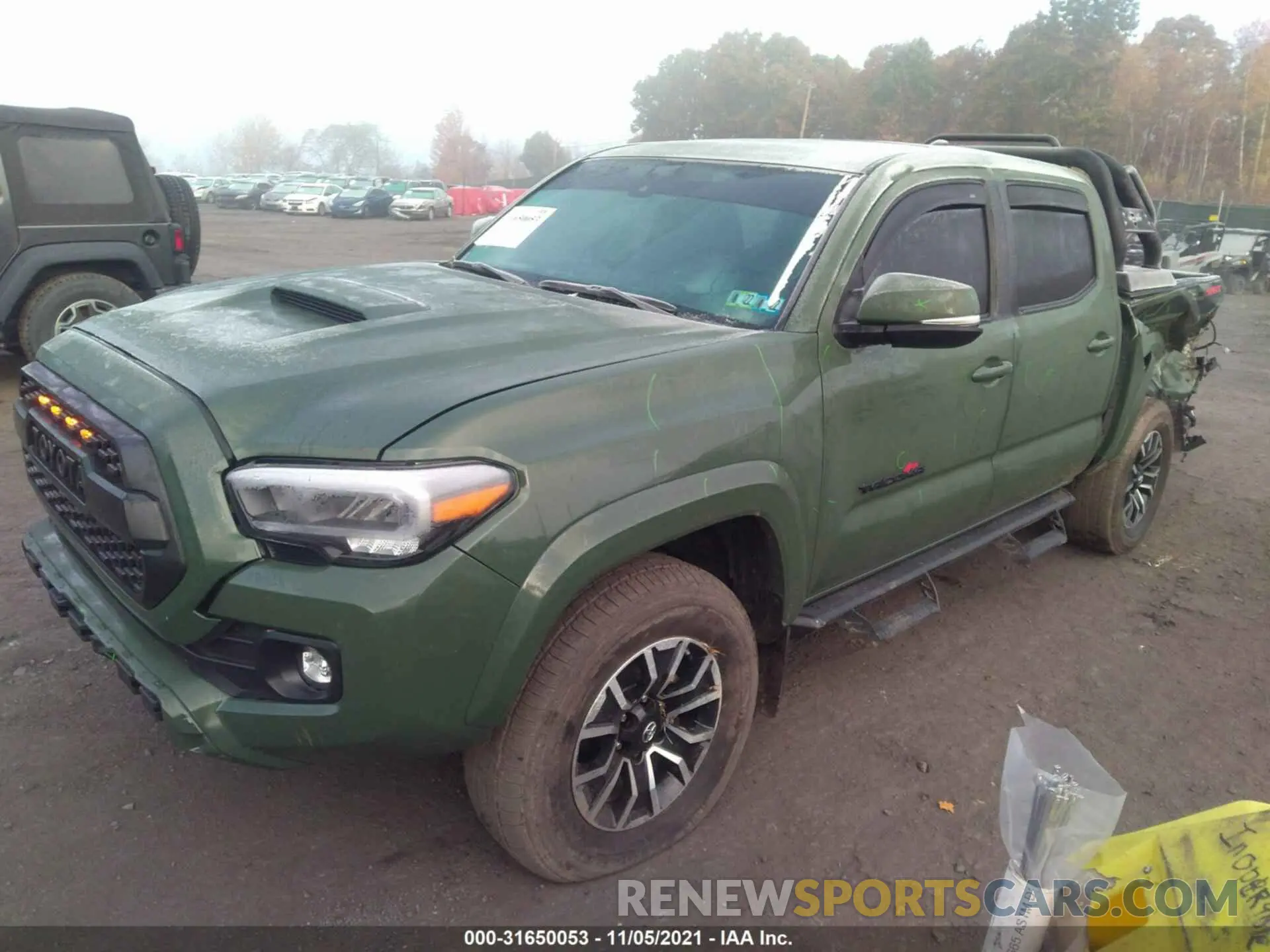 2 fotografías del automóvil dañado 3TYCZ5AN0MT015695 TOYOTA TACOMA 4WD 2021