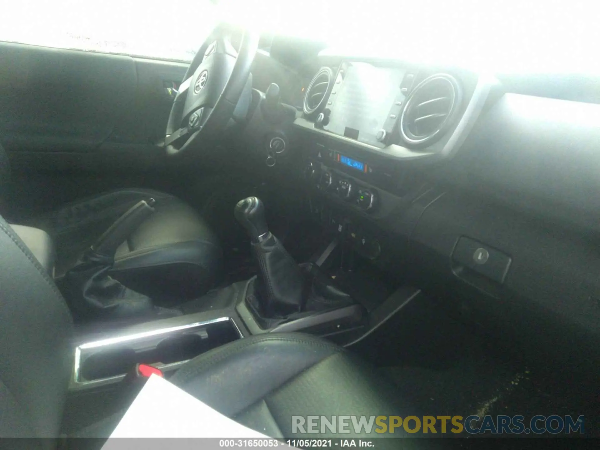5 fotografías del automóvil dañado 3TYCZ5AN0MT015695 TOYOTA TACOMA 4WD 2021