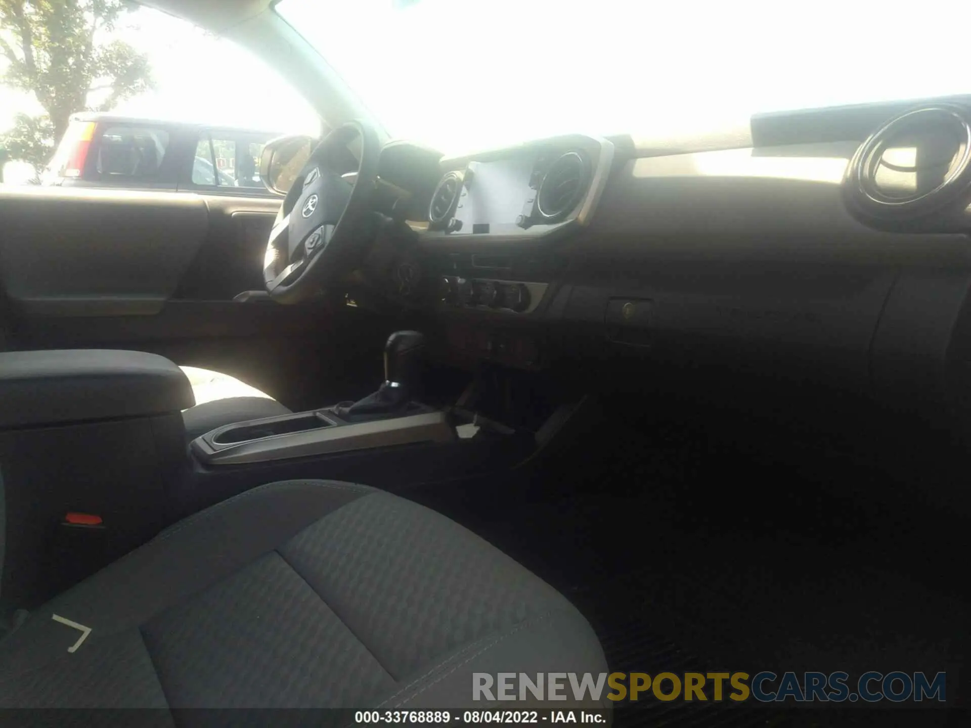 5 fotografías del automóvil dañado 3TYCZ5AN2MT049007 TOYOTA TACOMA 4WD 2021