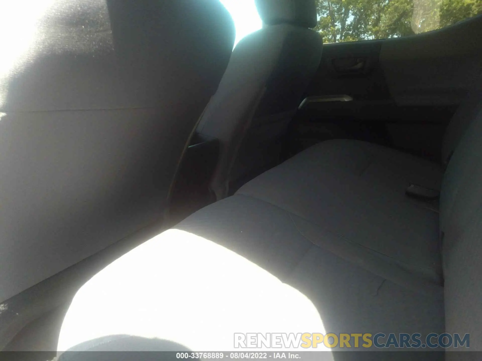 8 fotografías del automóvil dañado 3TYCZ5AN2MT049007 TOYOTA TACOMA 4WD 2021