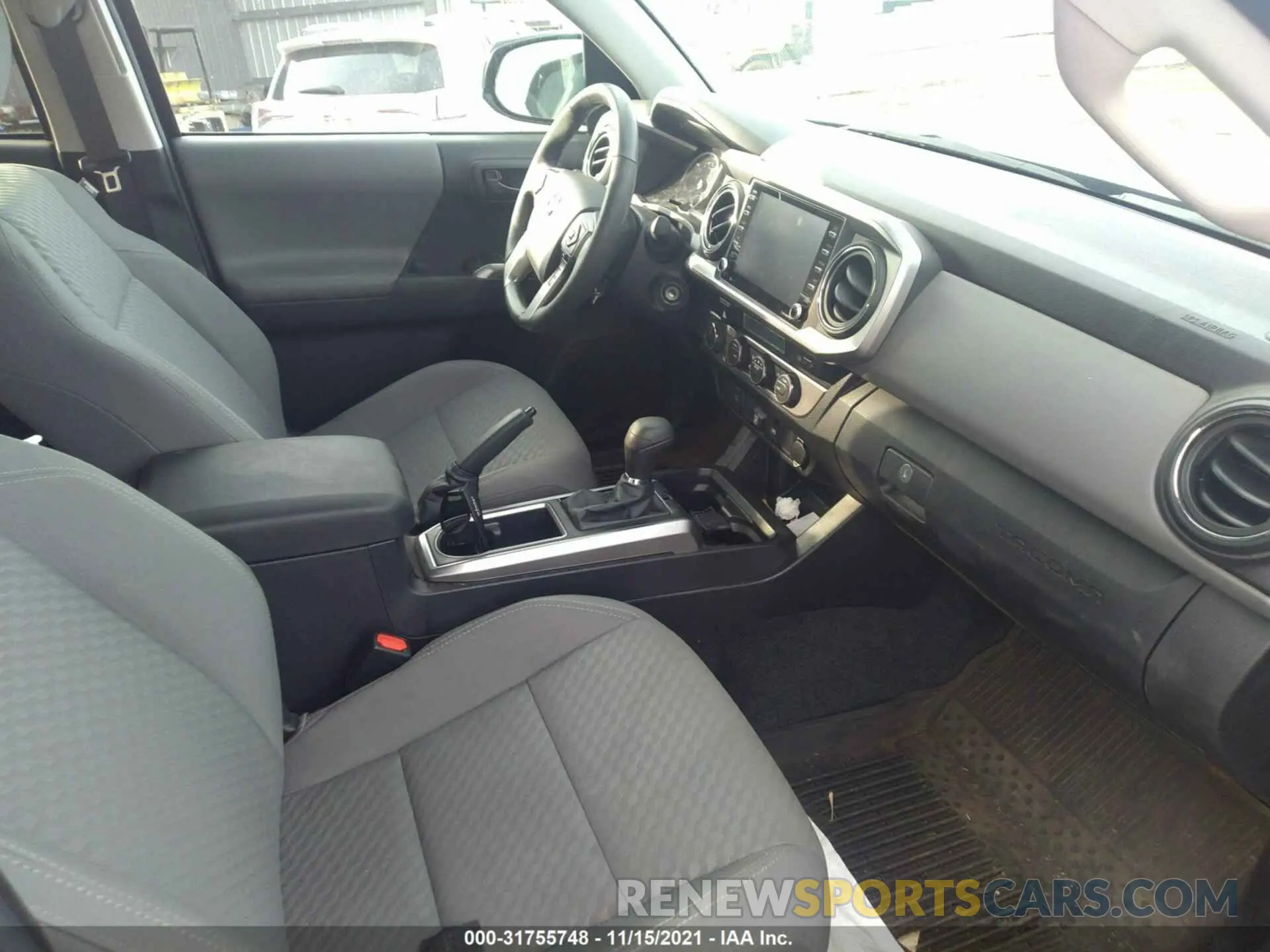 5 fotografías del automóvil dañado 3TYCZ5AN4MT035741 TOYOTA TACOMA 4WD 2021