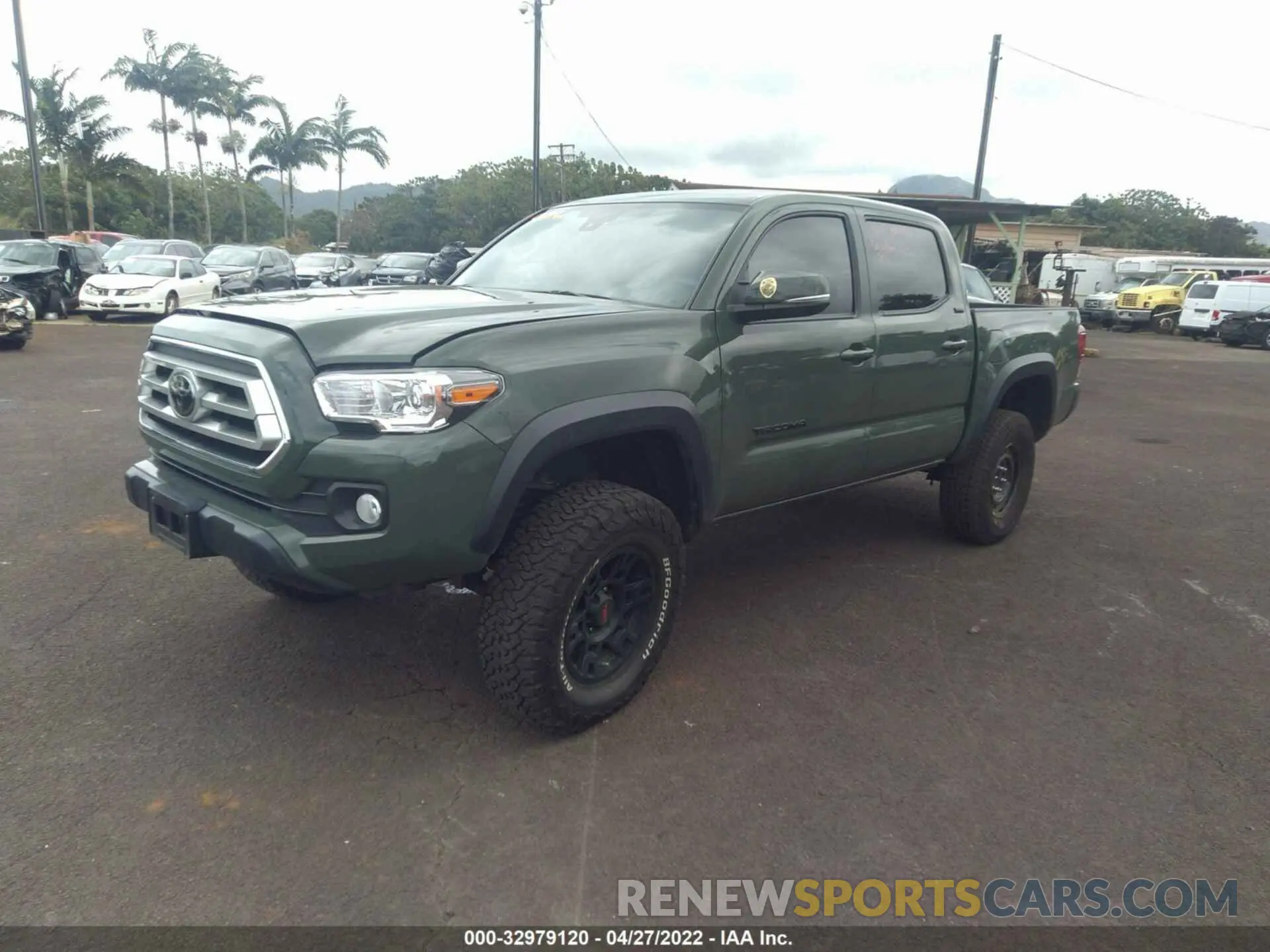 2 fotografías del automóvil dañado 3TYCZ5AN6MT018486 TOYOTA TACOMA 4WD 2021