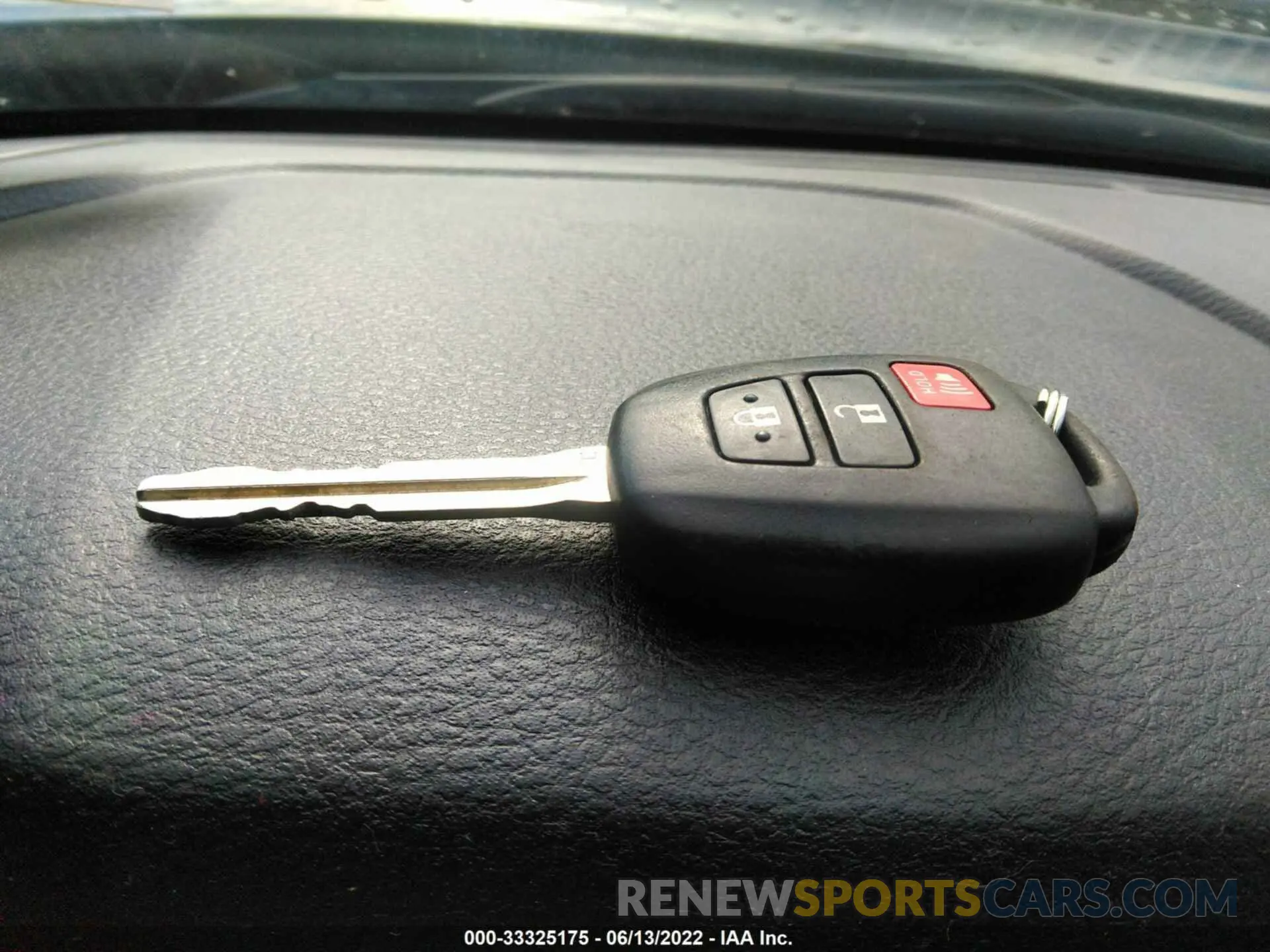 11 fotografías del automóvil dañado 3TYDZ5BN3MT001325 TOYOTA TACOMA 4WD 2021