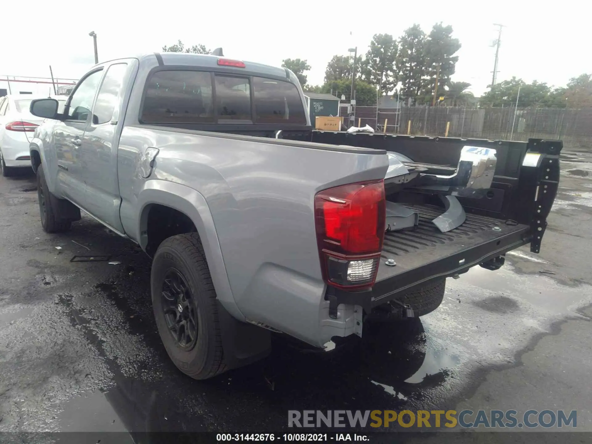 3 fotografías del automóvil dañado 3TYSZ5AN1MT036549 TOYOTA TACOMA 4WD 2021