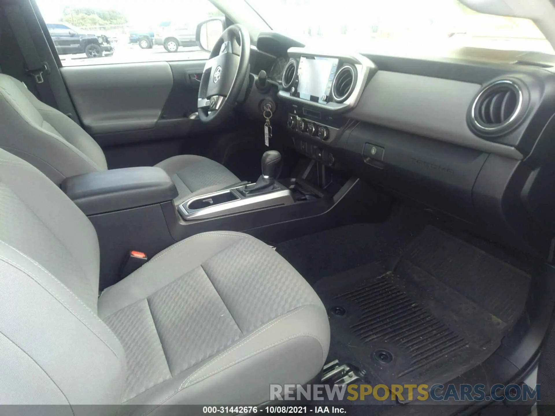 5 fotografías del automóvil dañado 3TYSZ5AN1MT036549 TOYOTA TACOMA 4WD 2021