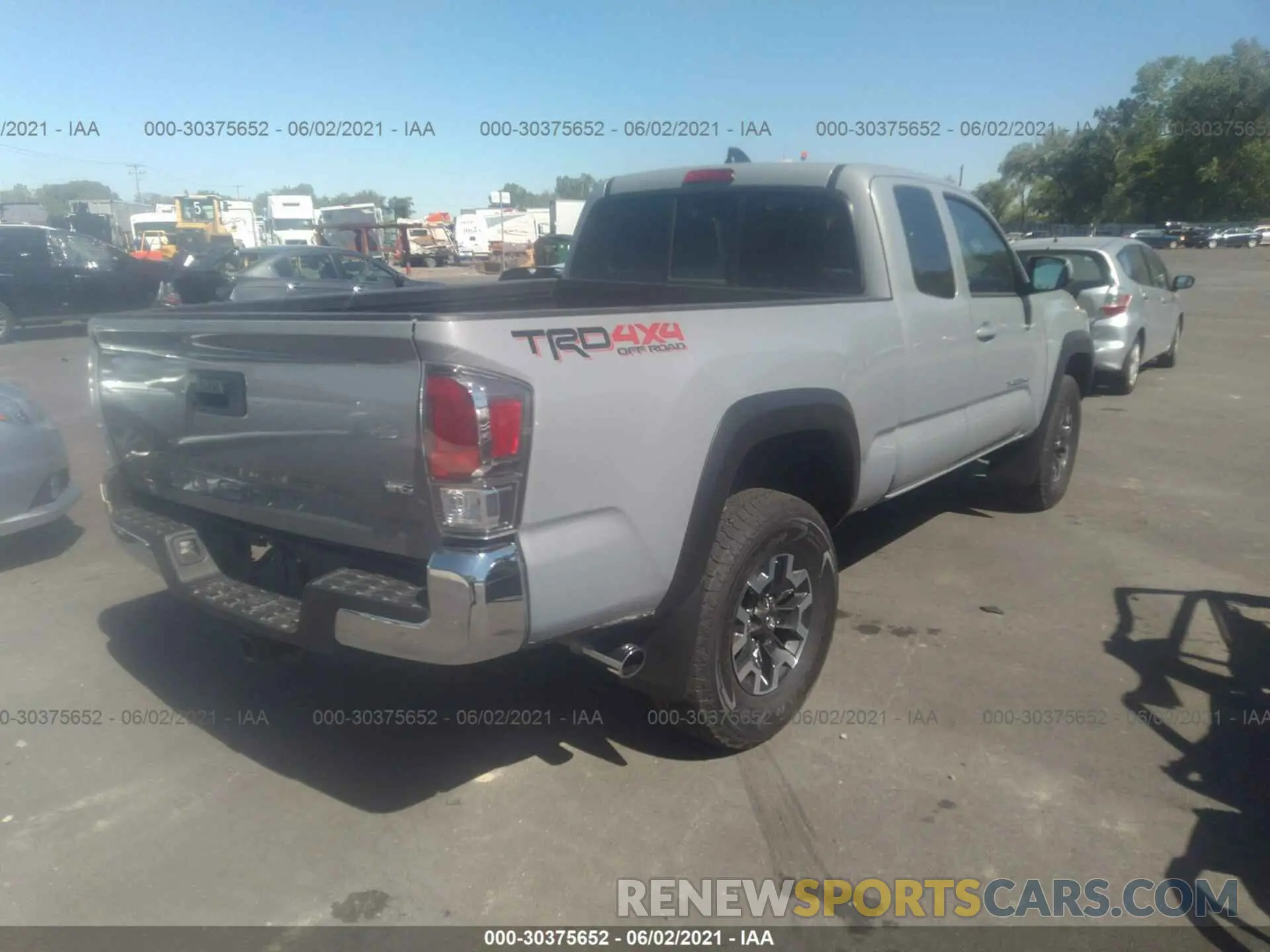 4 fotografías del automóvil dañado 3TYSZ5AN8MT008666 TOYOTA TACOMA 4WD 2021