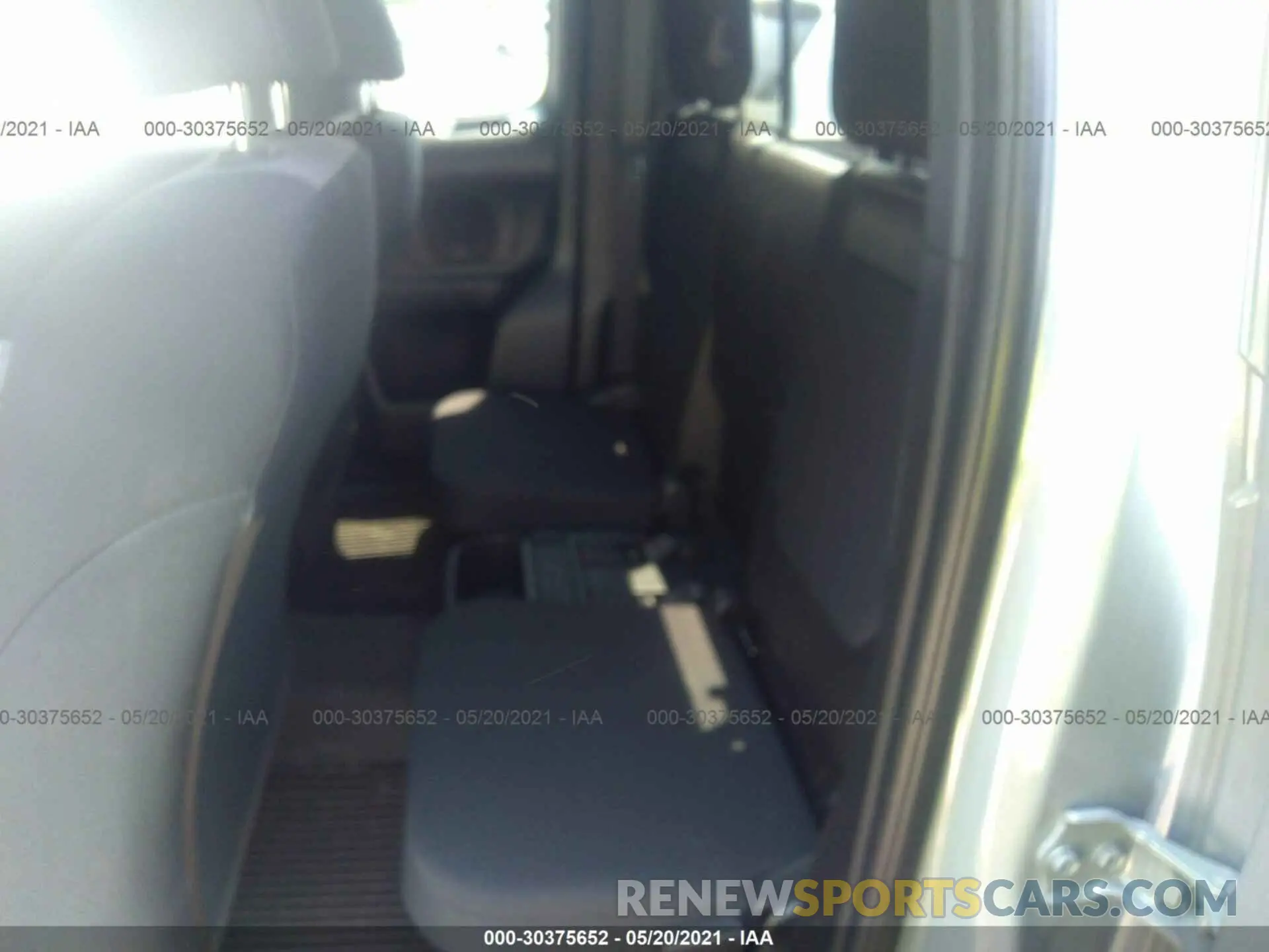 8 fotografías del automóvil dañado 3TYSZ5AN8MT008666 TOYOTA TACOMA 4WD 2021