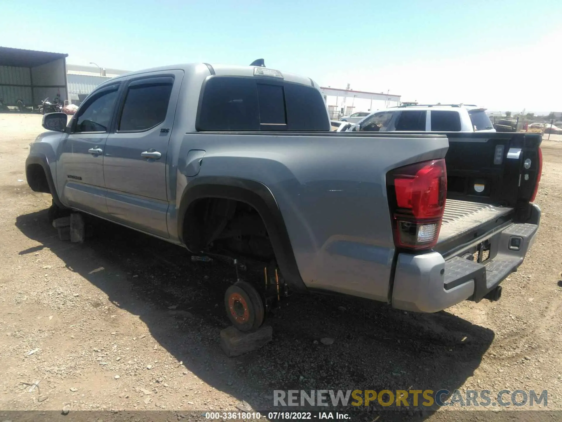 3 fotografías del automóvil dañado 5TFCZ5AN7MX280927 TOYOTA TACOMA 4WD 2021