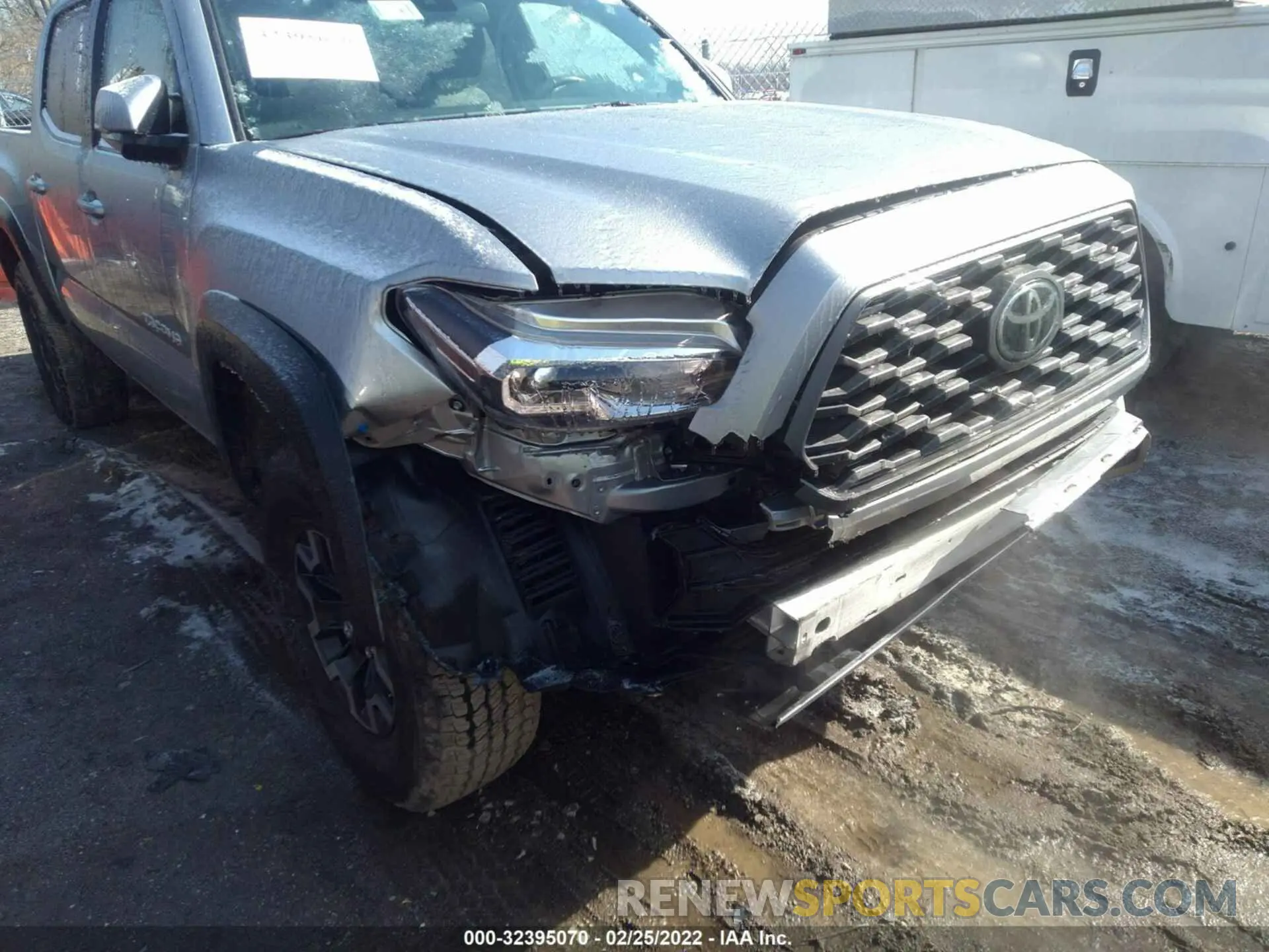 6 fotografías del automóvil dañado 5TFCZ5AN8MX264056 TOYOTA TACOMA 4WD 2021