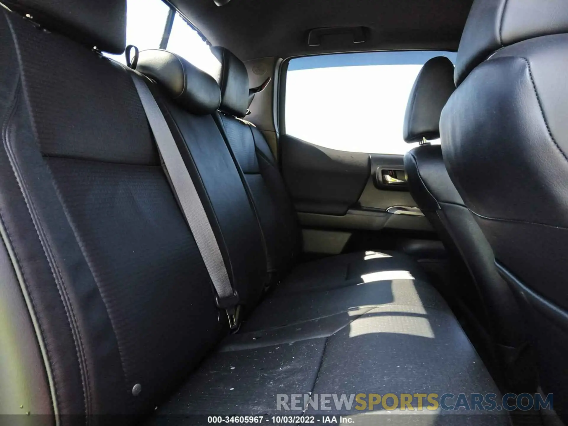 8 fotografías del automóvil dañado 5TFCZ5AN9MX258962 TOYOTA TACOMA 4WD 2021