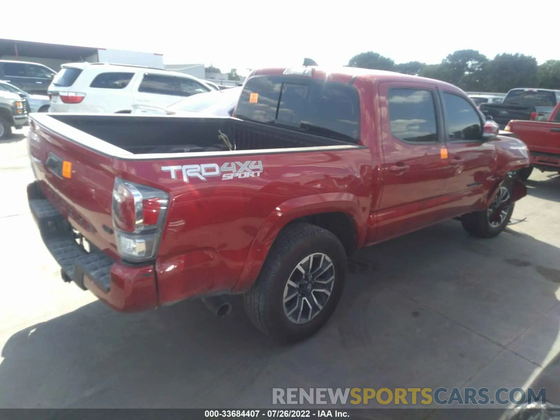 4 fotografías del automóvil dañado 5TFCZ5ANXMX268447 TOYOTA TACOMA 4WD 2021