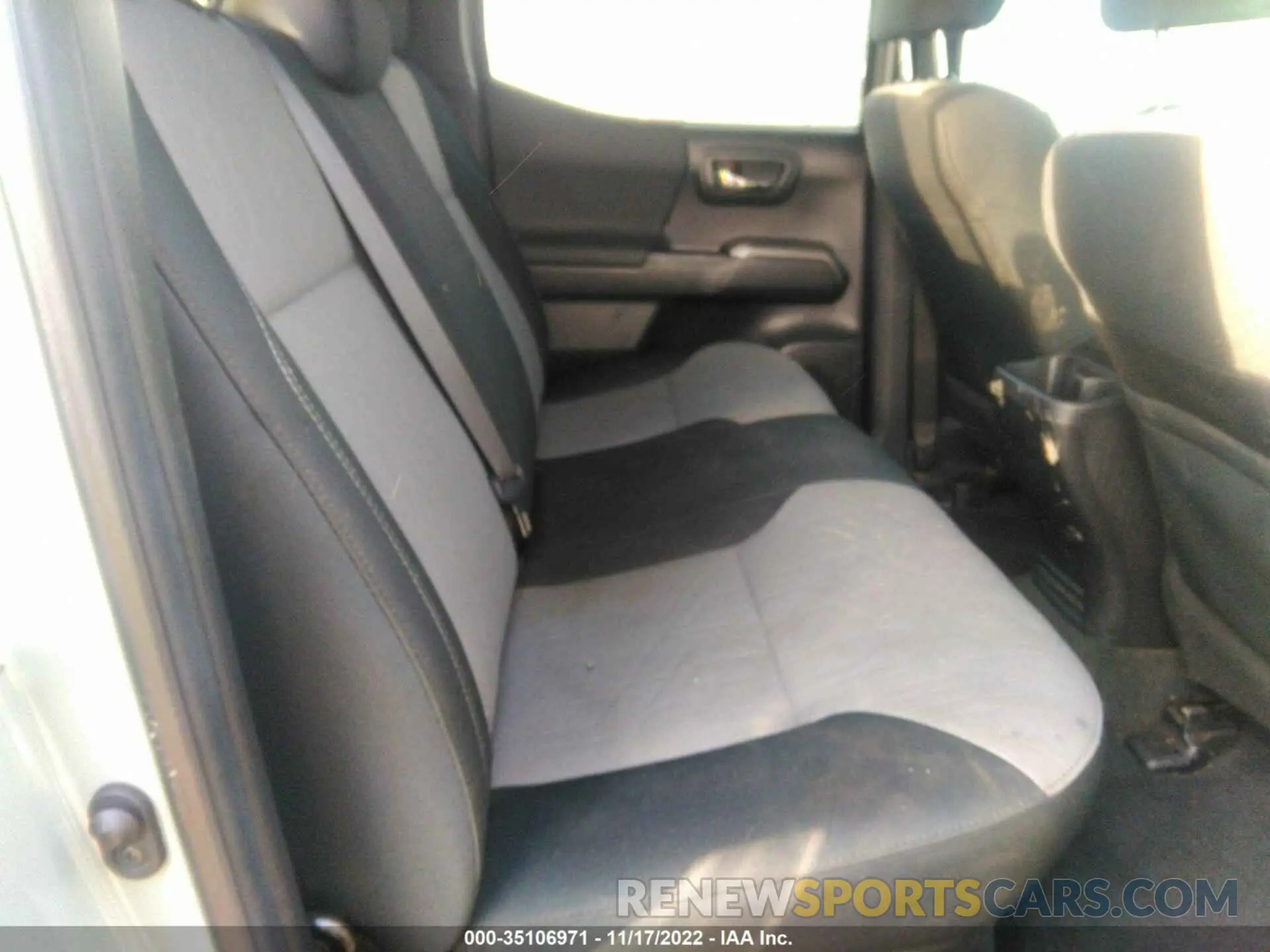 8 fotografías del automóvil dañado 3TMCZ5AN1NM492150 TOYOTA TACOMA 4WD 2022