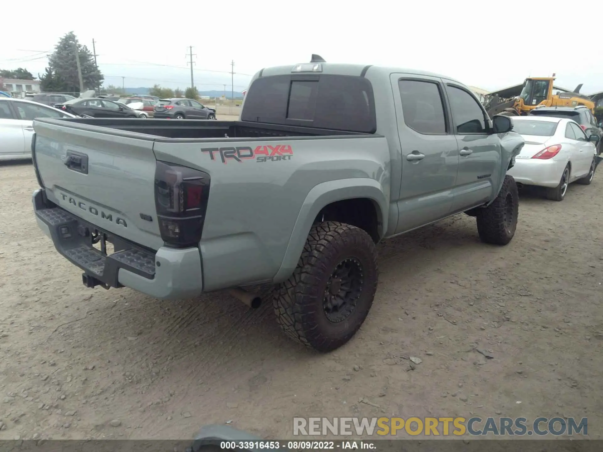 4 fotografías del automóvil dañado 3TMCZ5AN4NM454542 TOYOTA TACOMA 4WD 2022