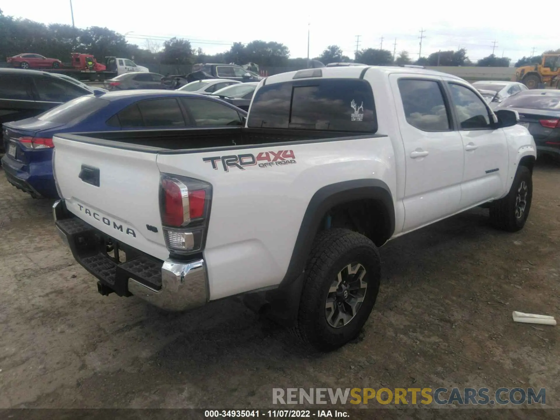 4 fotografías del automóvil dañado 3TMCZ5AN7NM516001 TOYOTA TACOMA 4WD 2022