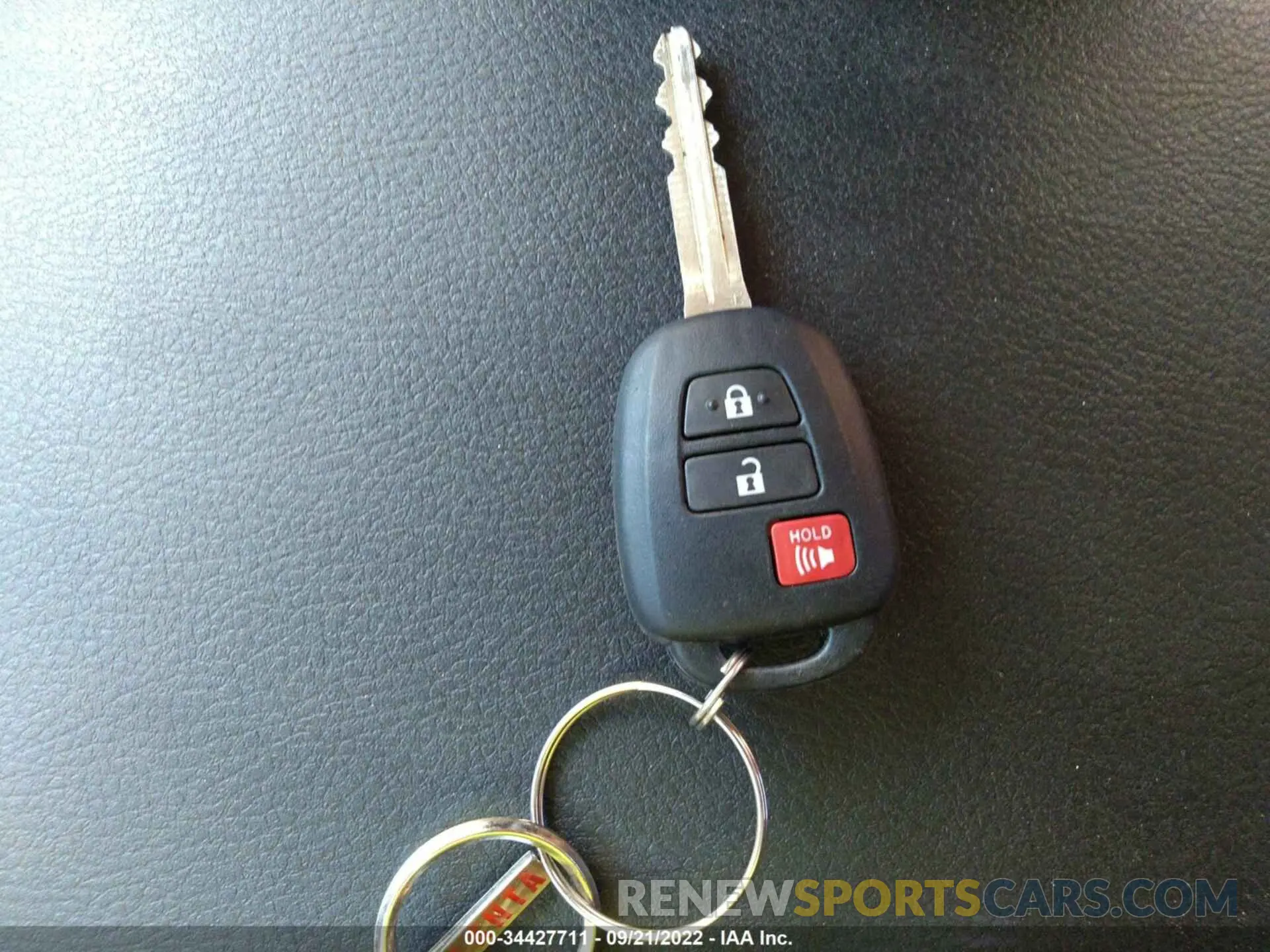 11 fotografías del automóvil dañado 3TMCZ5AN8NM508845 TOYOTA TACOMA 4WD 2022
