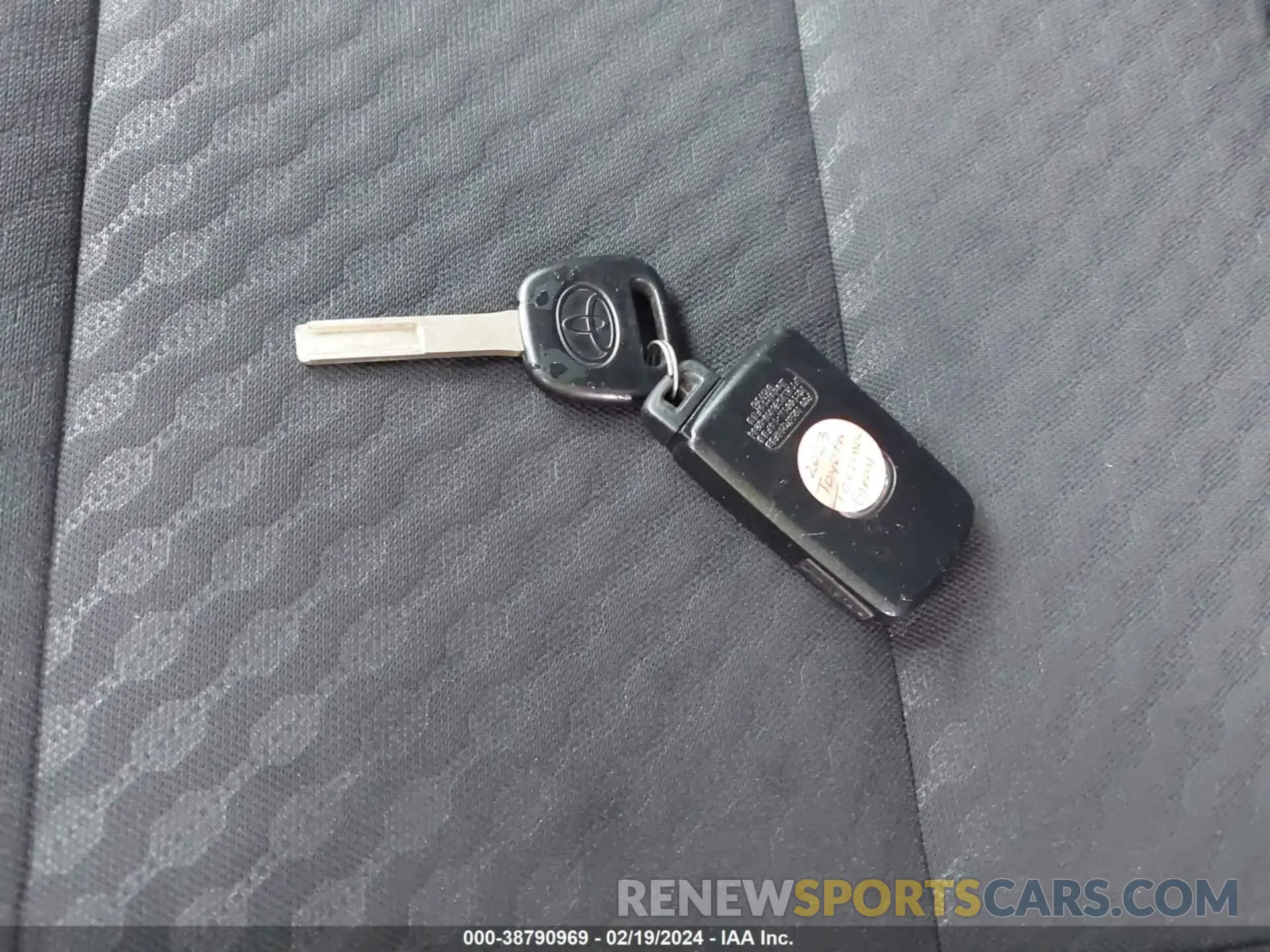11 fotografías del automóvil dañado 3TMCZ5AN7PM612956 TOYOTA TACOMA 4WD 2023