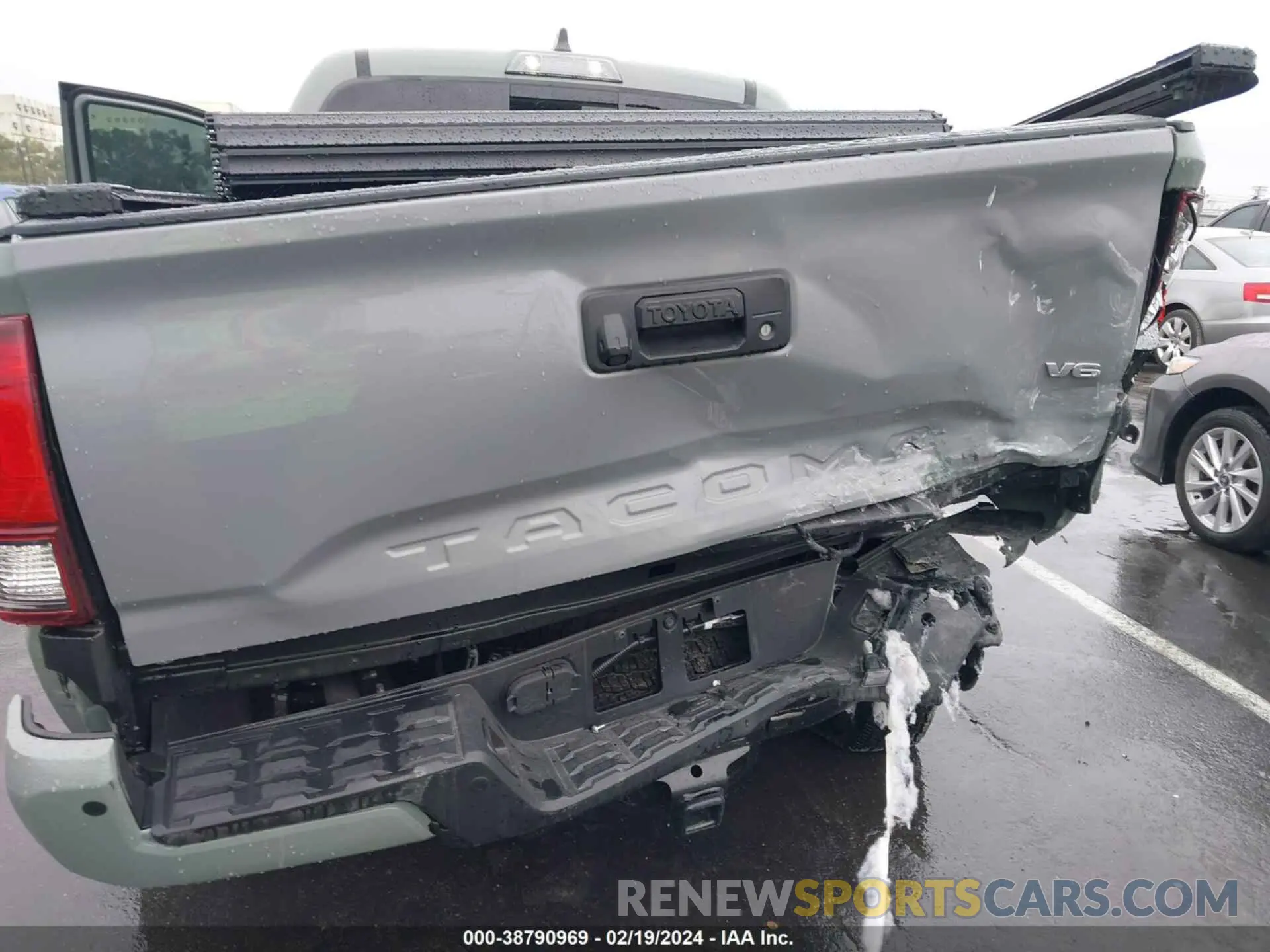 6 fotografías del automóvil dañado 3TMCZ5AN7PM612956 TOYOTA TACOMA 4WD 2023