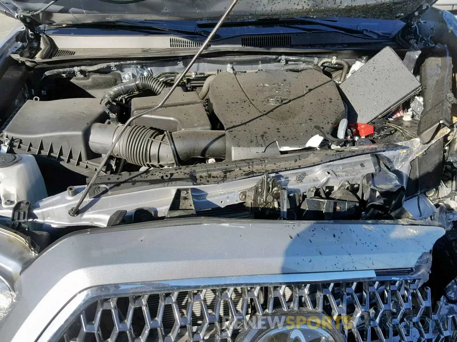 7 fotografías del automóvil dañado 3TMAZ5CN2KM089987 TOYOTA TACOMA DOU 2019