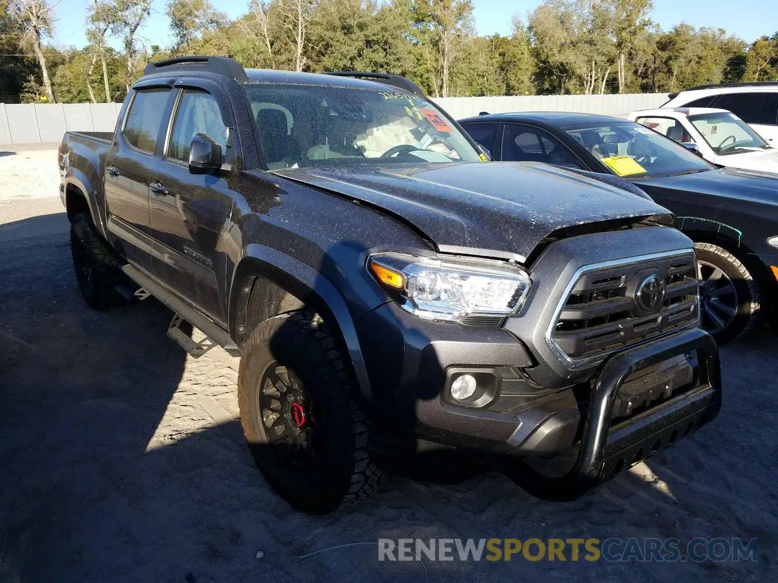 1 fotografías del automóvil dañado 3TMCZ5AN1KM260174 TOYOTA TACOMA DOU 2019