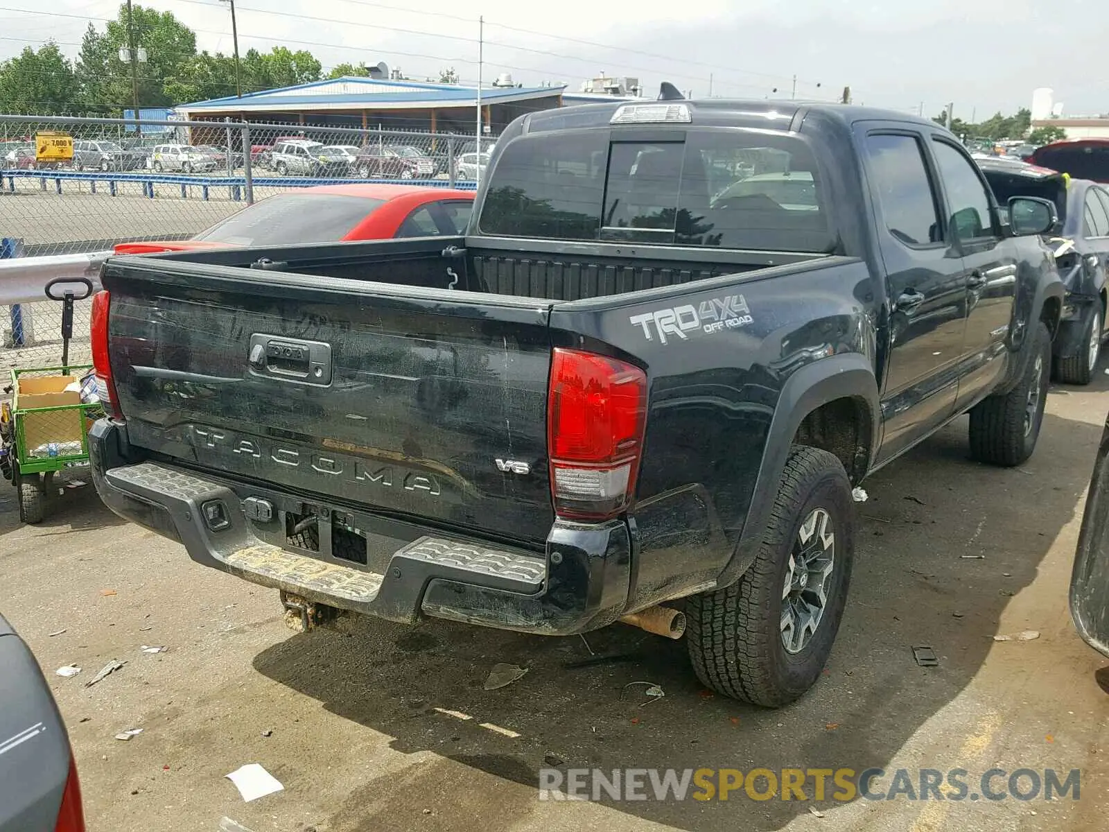 4 fotografías del automóvil dañado 3TMCZ5AN8KM261130 TOYOTA TACOMA DOU 2019
