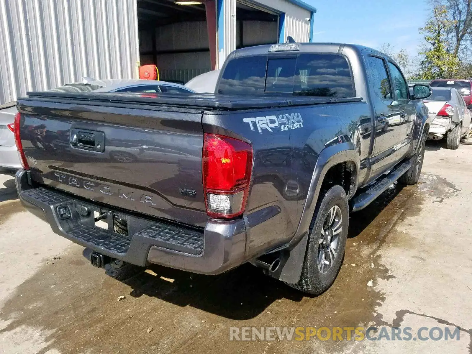 4 fotografías del automóvil dañado 3TMDZ5BN8KM067703 TOYOTA TACOMA DOU 2019